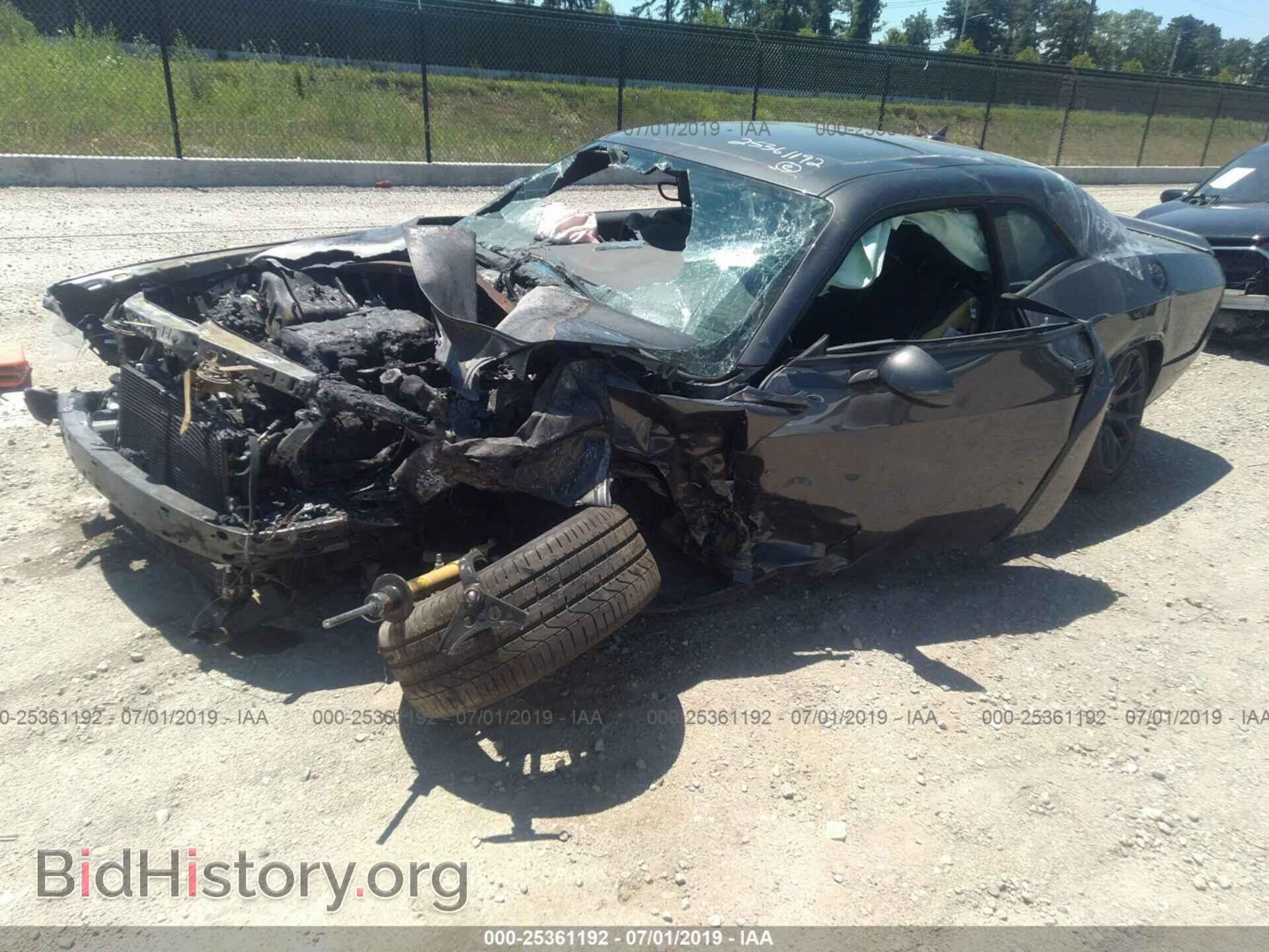 2019 DODGE CHALLENGER - VIN: 2C3CDZBT3KH604044 - Photo 2