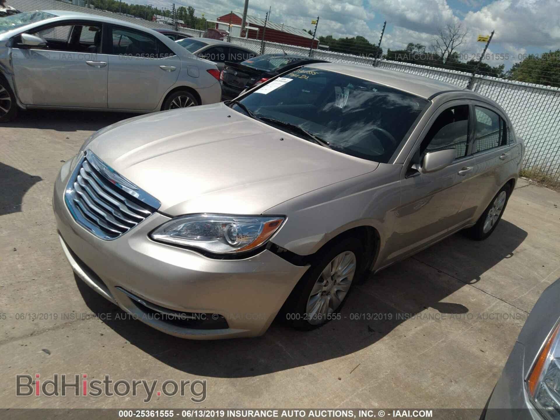 2014 CHRYSLER 200 - VIN: 1C3CCBAB7EN143154 - Фото 2