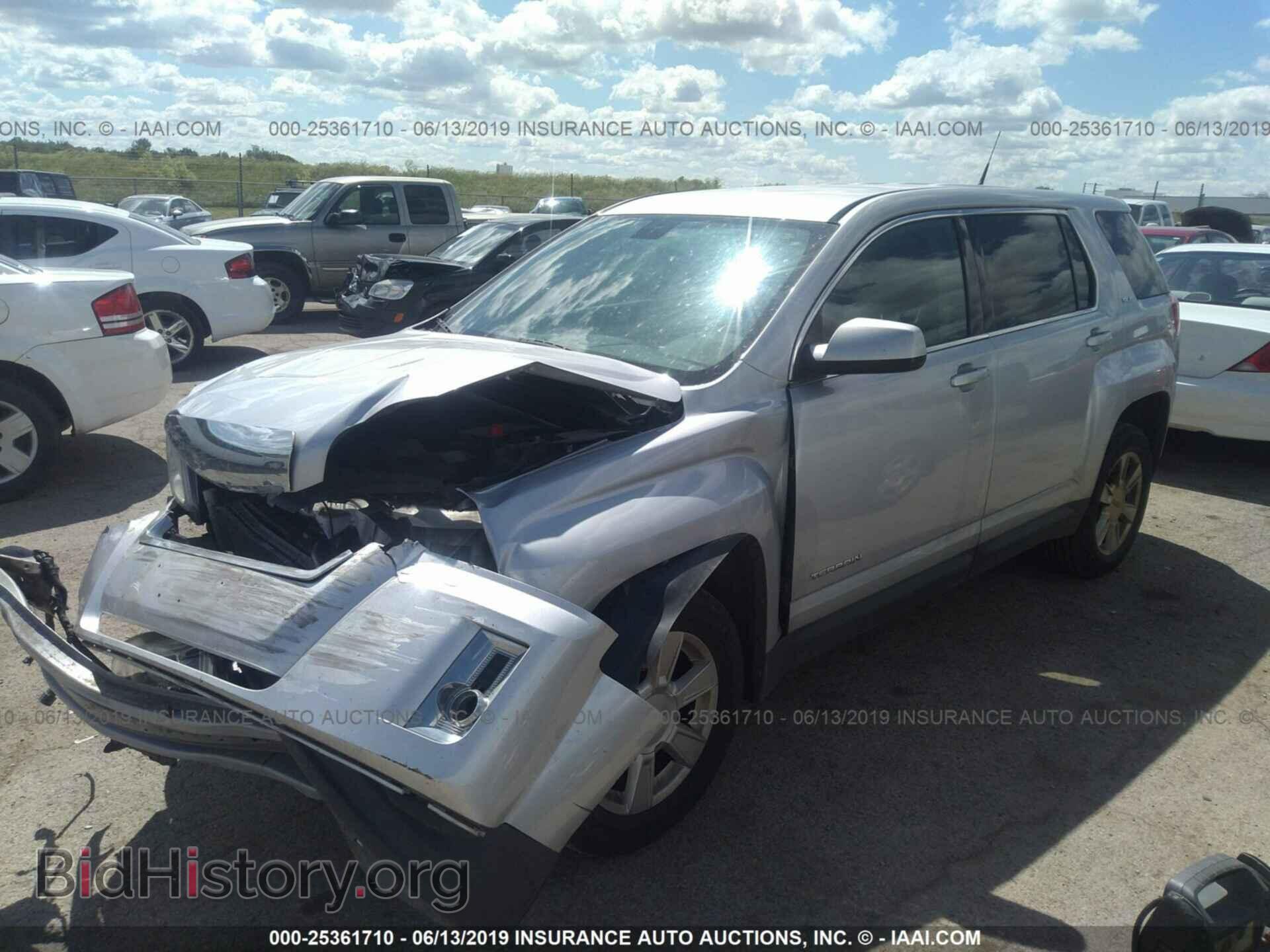 2011 GMC TERRAIN - VIN: 2CTALMEC4B6428772 - Photo 2