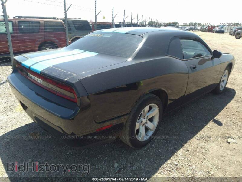 2010 Dodge CHALLENGER (VIN 2B3CJ4DV2AH323911) — photo 4 of 10