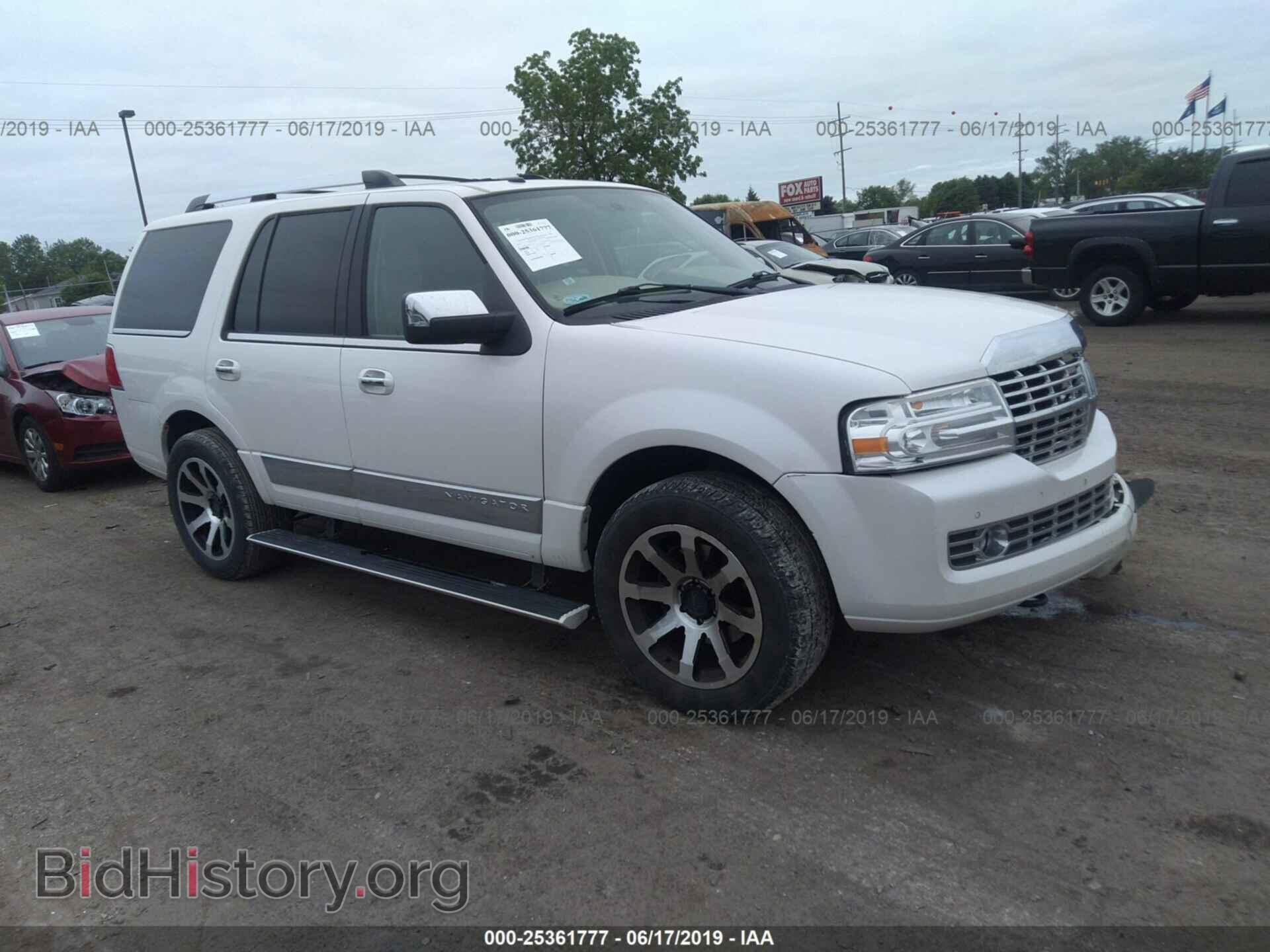 Photo 5LMJJ2J5XAEJ11191 - LINCOLN NAVIGATOR 2010