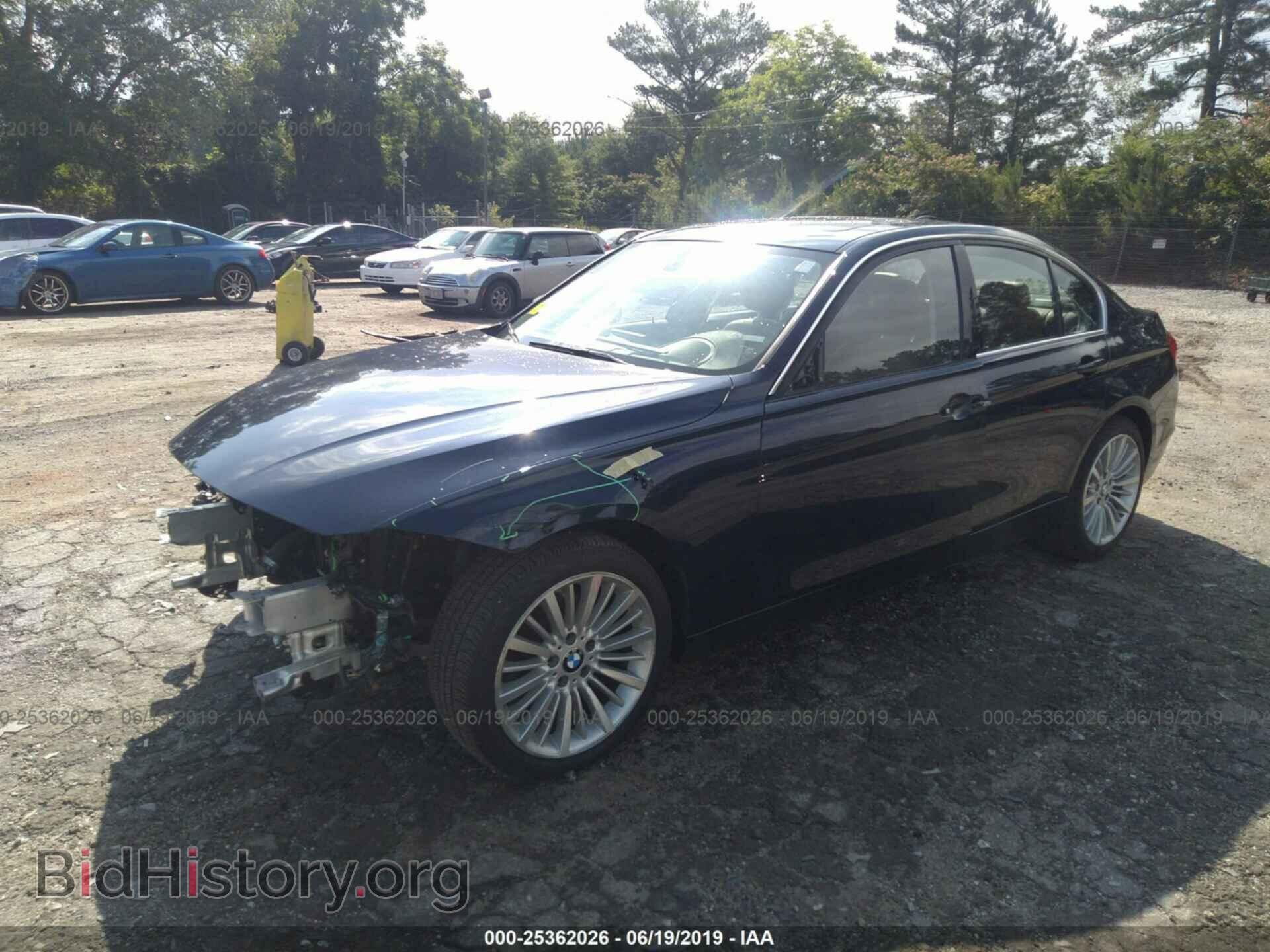 2012 BMW 328 - VIN: WBA3A5C51CF349990 - Фото 2