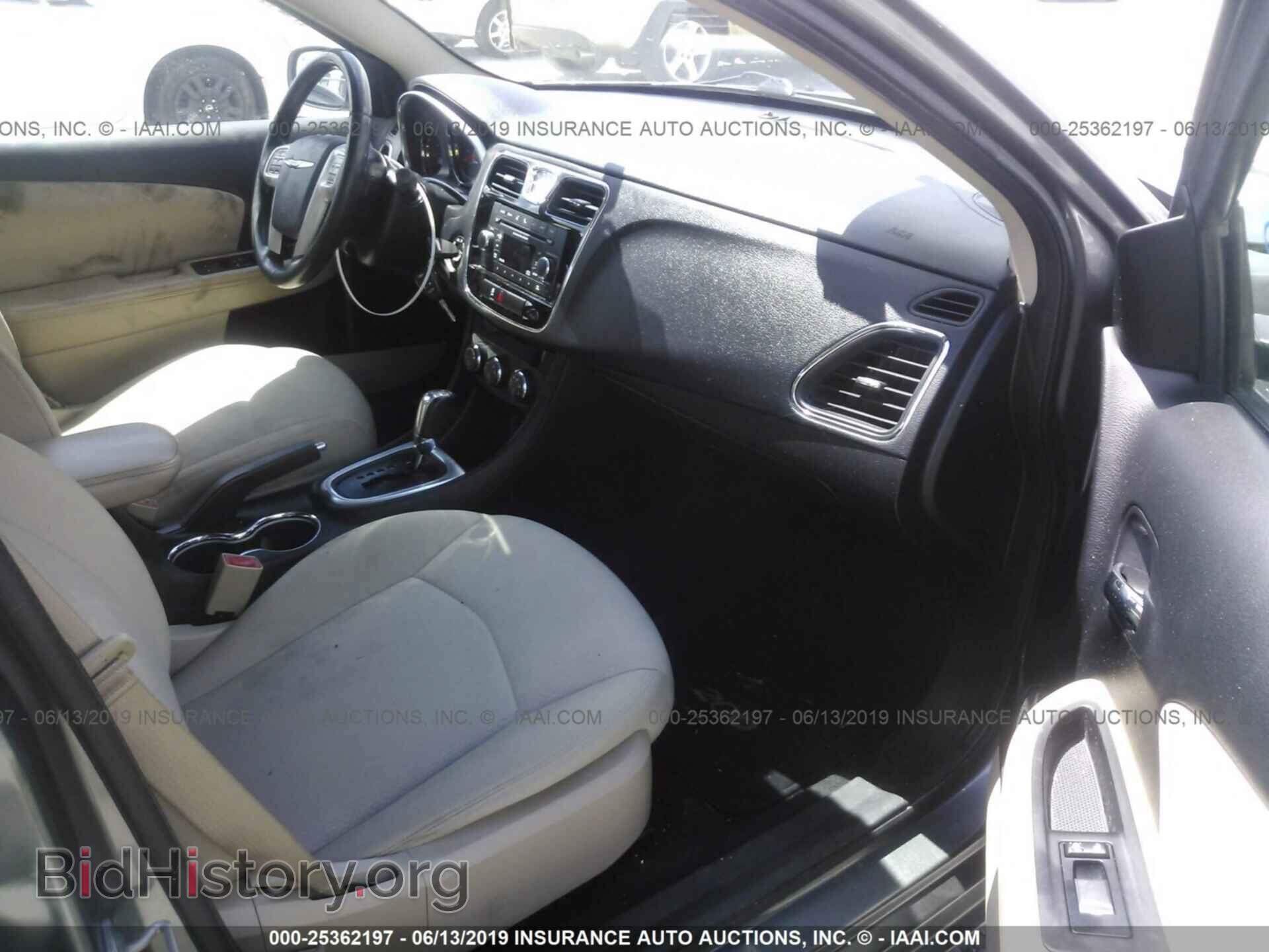 2012 CHRYSLER 200 - VIN: 1C3CCBBG2CN109176 - Фото 5
