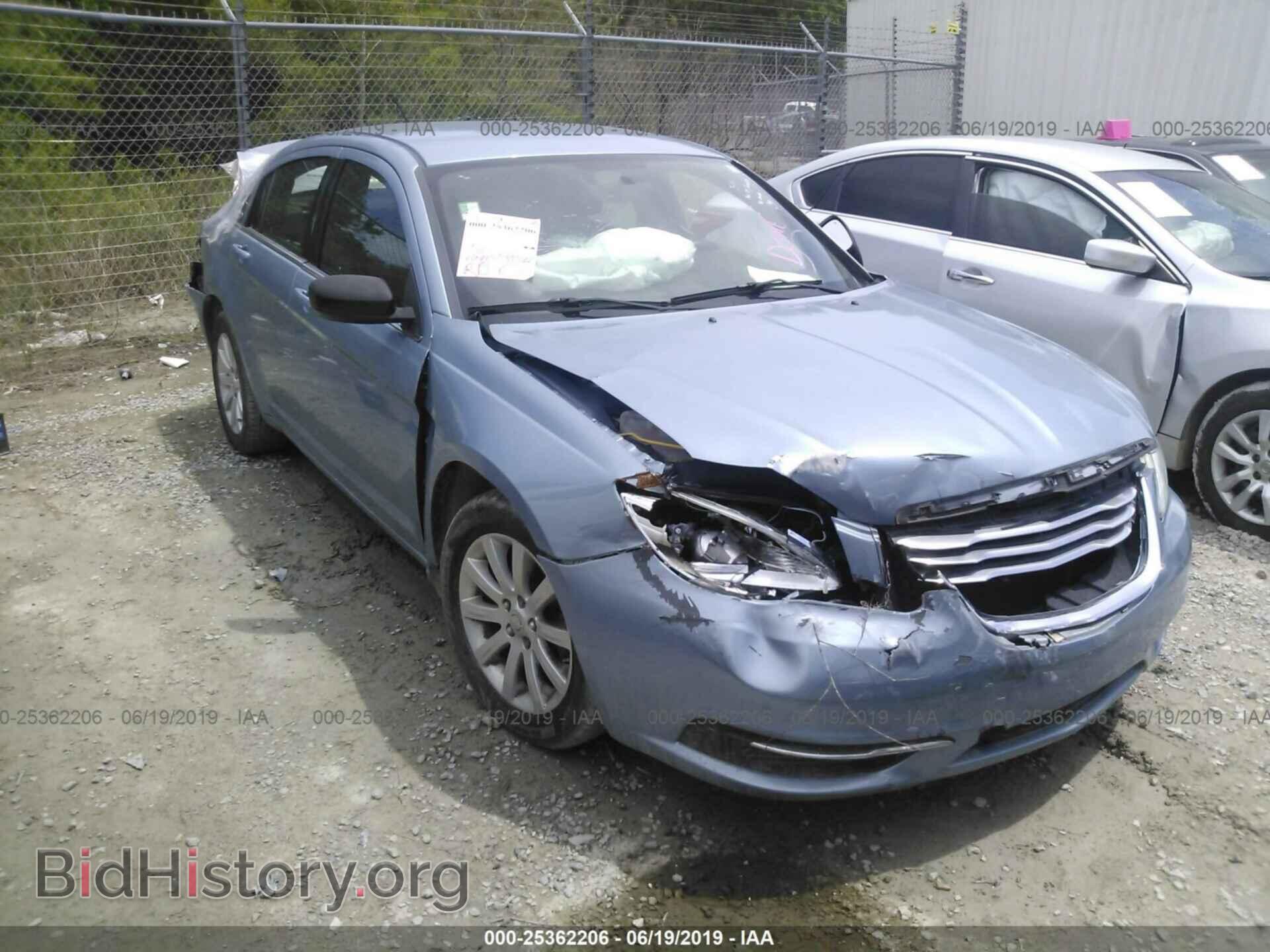 Photo 1C3CCBBB7DN699574 - CHRYSLER 200 2013