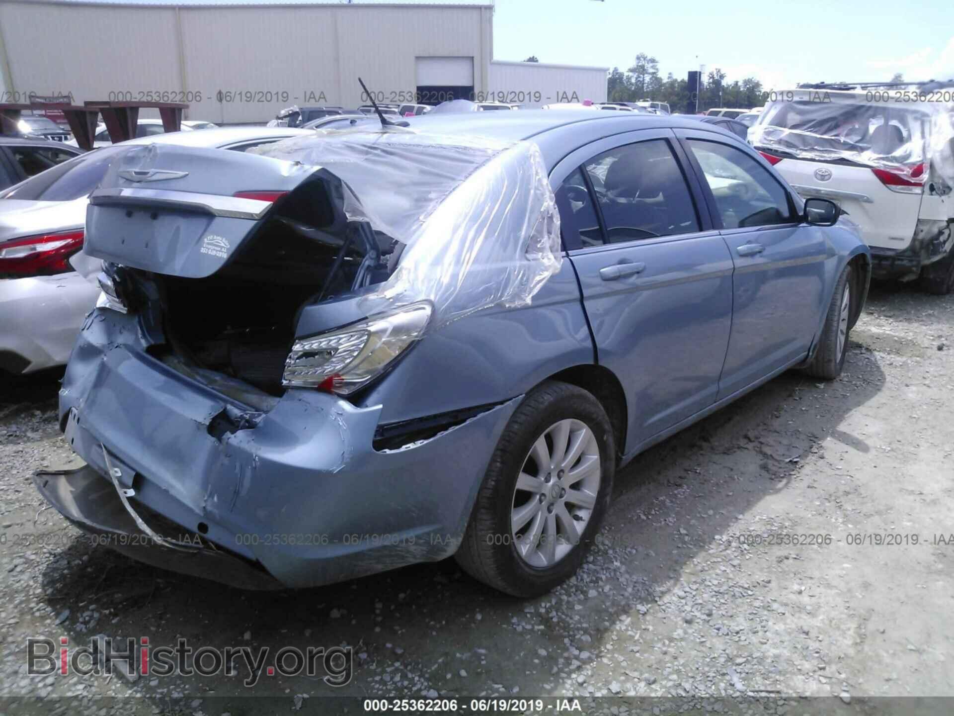 2013 CHRYSLER 200 - VIN: 1C3CCBBB7DN699574 - Фото 4