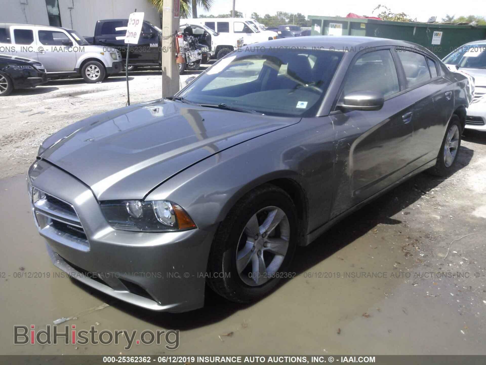 2011 DODGE CHARGER - VIN: 2B3CL3CG6BH608636 - Фото 2