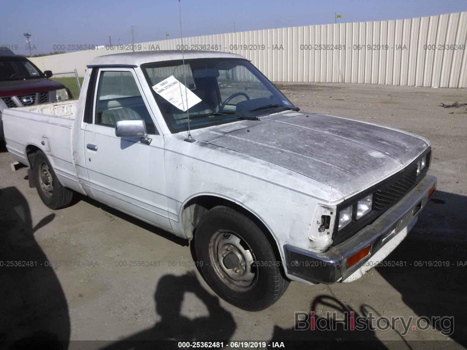 Photo 1N6ND01S8GC347883 - NISSAN 720 1986