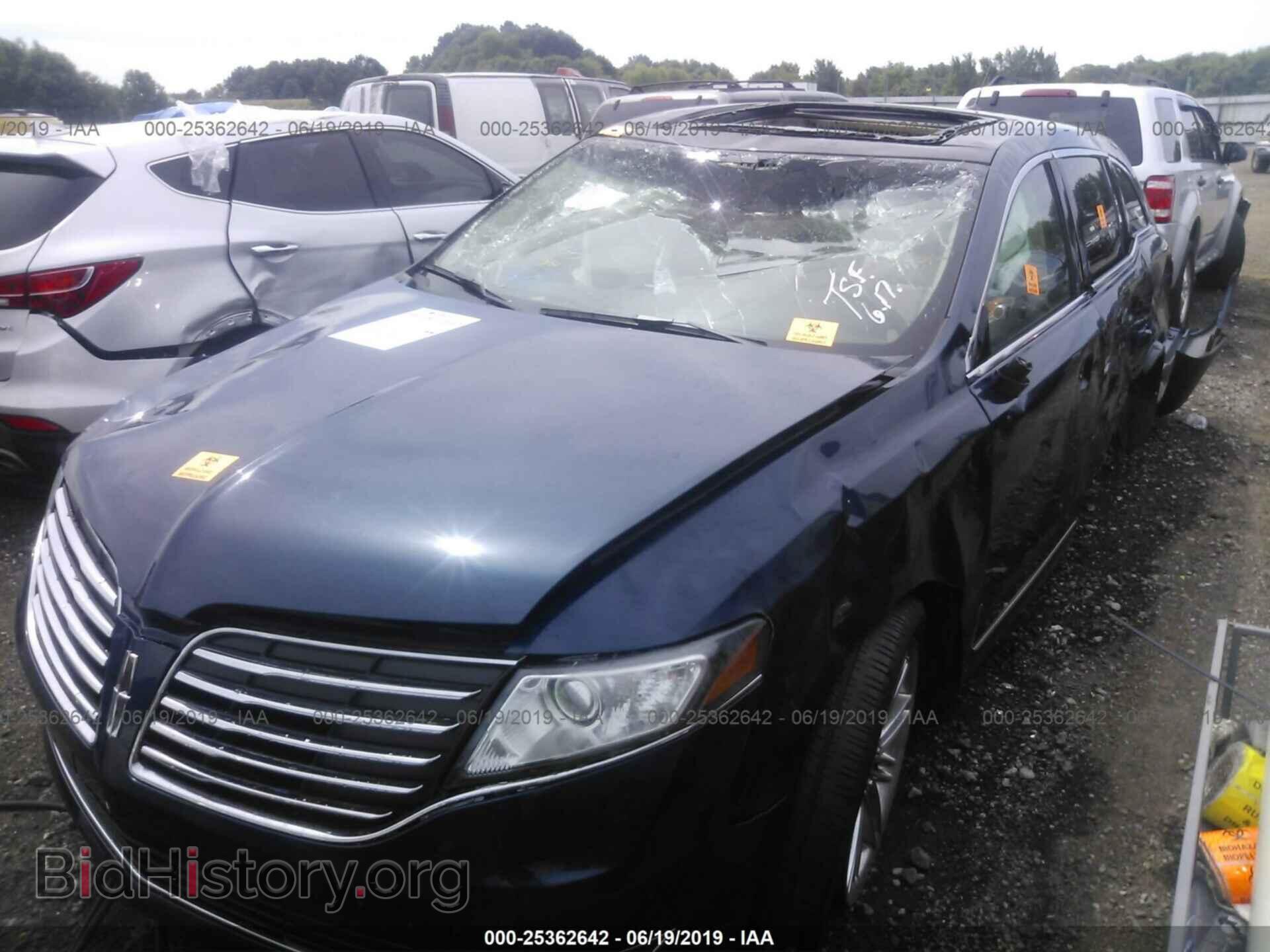 2017 LINCOLN MKT - VIN: 2LMHJ5AT9HBL00569 - Фото 6