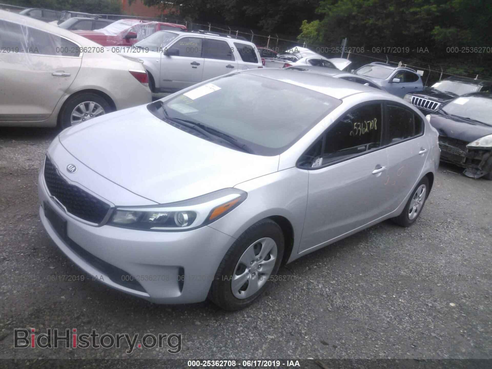 2017 KIA FORTE - VIN: 3KPFL4A70HE063820 - Фото 2