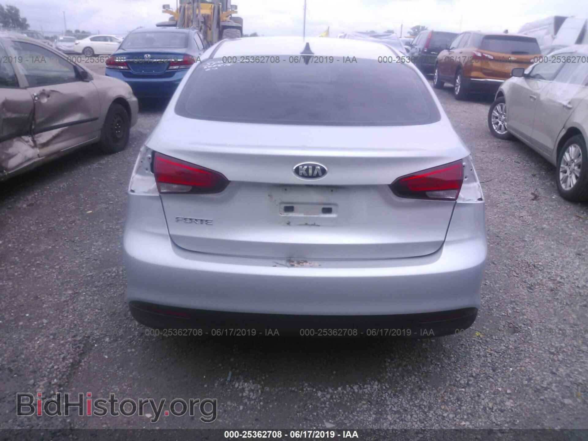 2017 KIA FORTE - VIN: 3KPFL4A70HE063820 - Фото 6
