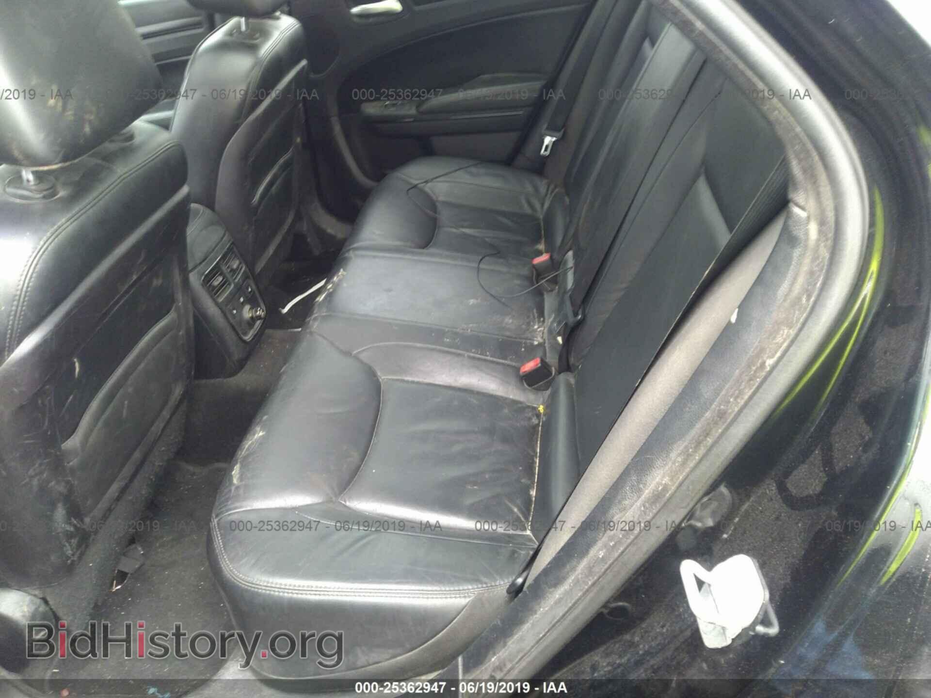 2012 CHRYSLER 300 - VIN: 2C3CCADT2CH315336 - Фото 8