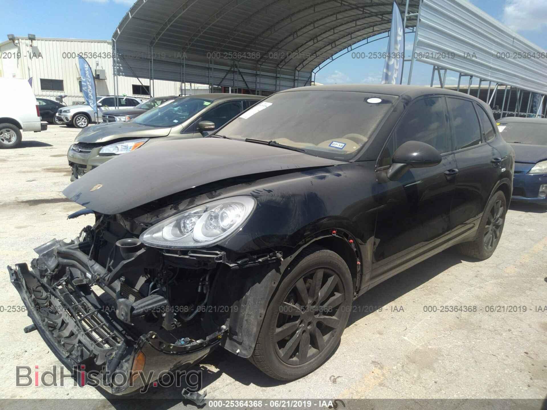 2013 PORSCHE CAYENNE - VIN: WP1AA2A20DLA10706 - Photo 2