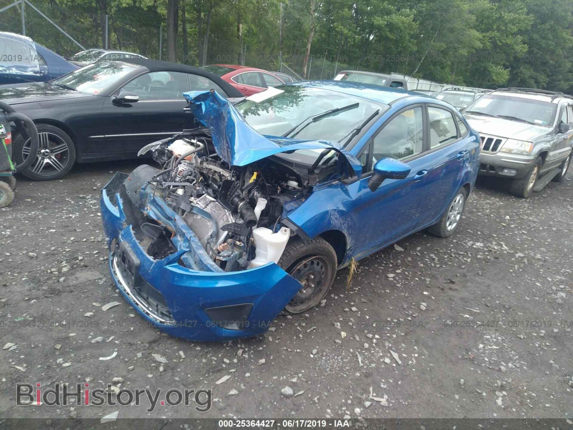 2011 FORD FIESTA - VIN: 3FADP4AJ8BM195816 - Фото 2