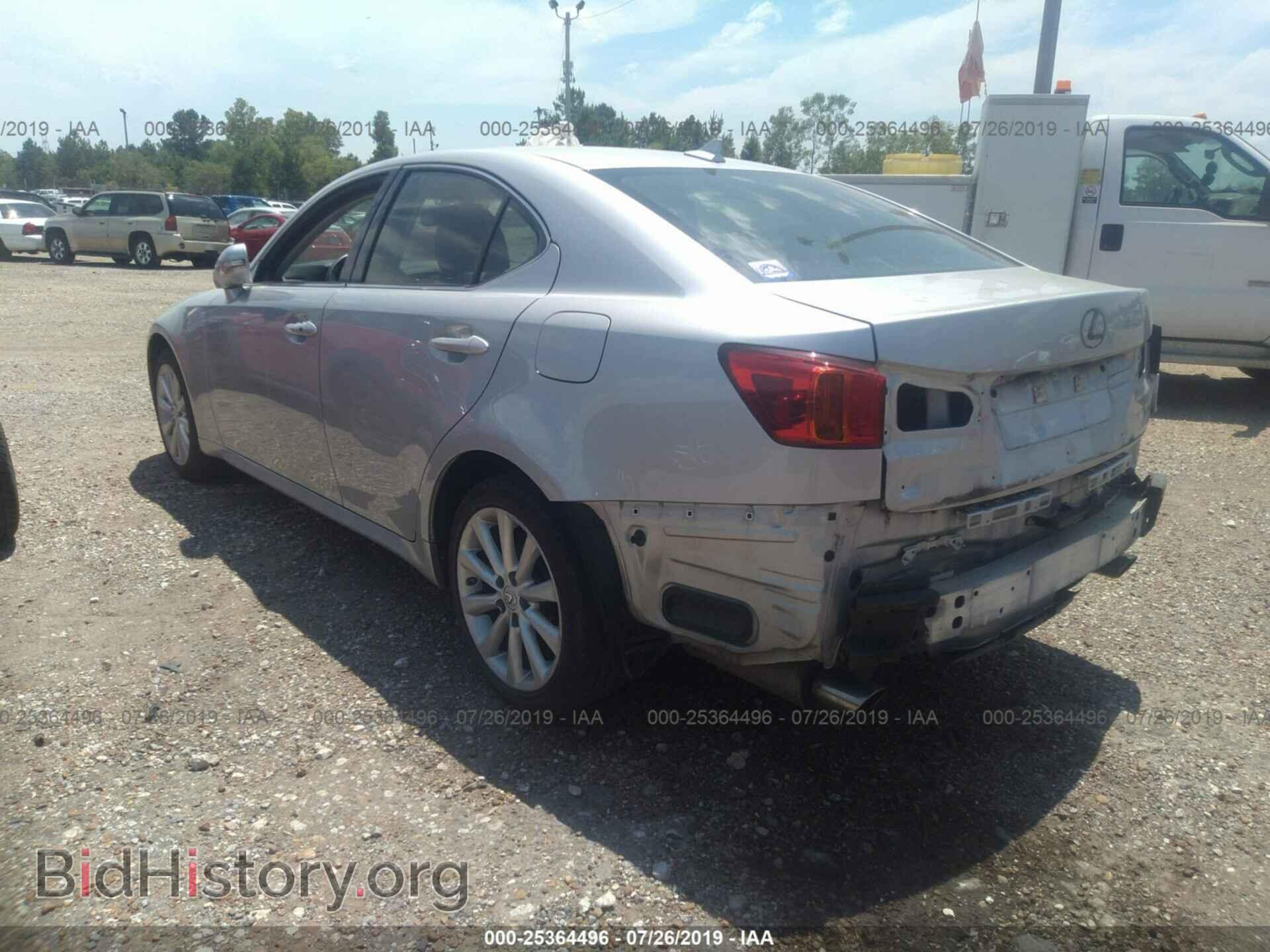 2010 LEXUS IS - VIN: JTHCF5C20A5037381 - Photo 3