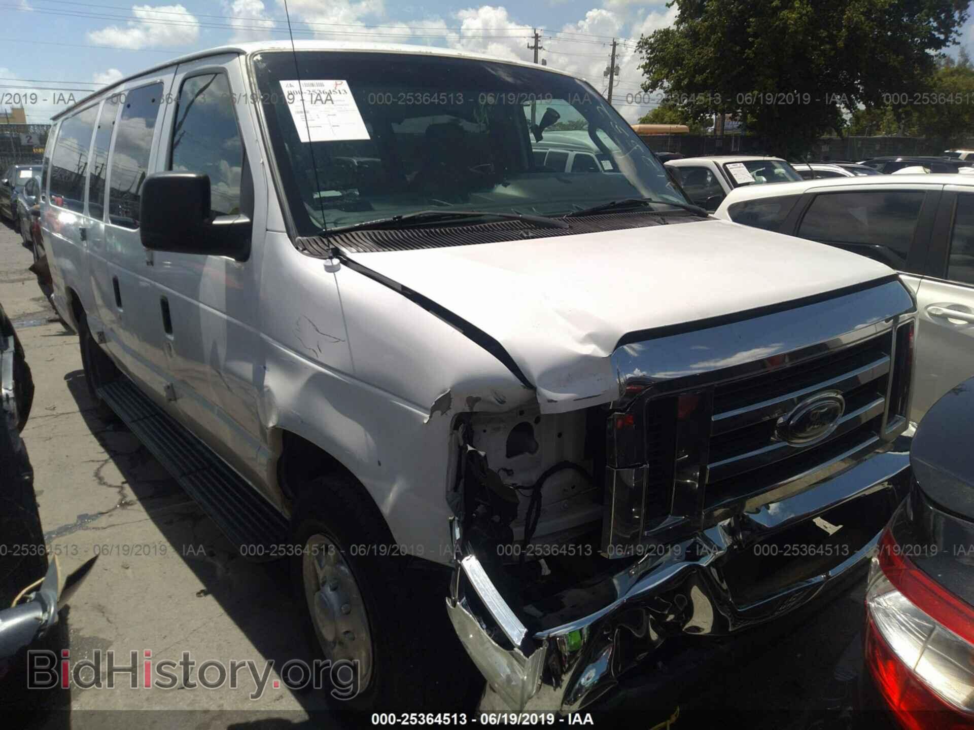 Photo 1FBSS31L49DA12532 - FORD ECONOLINE 2009