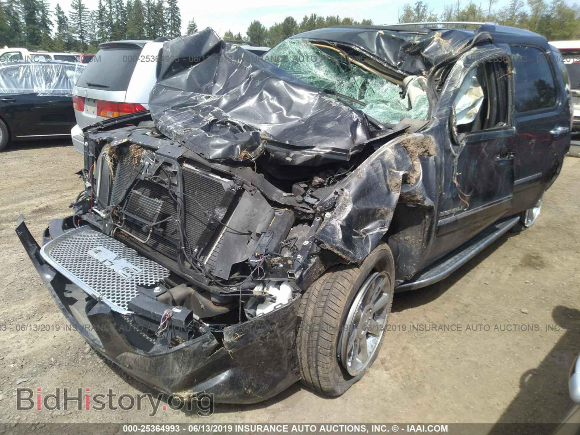 2012 GMC YUKON - VIN: 1GKS2EEF9CR278901 - Photo 2