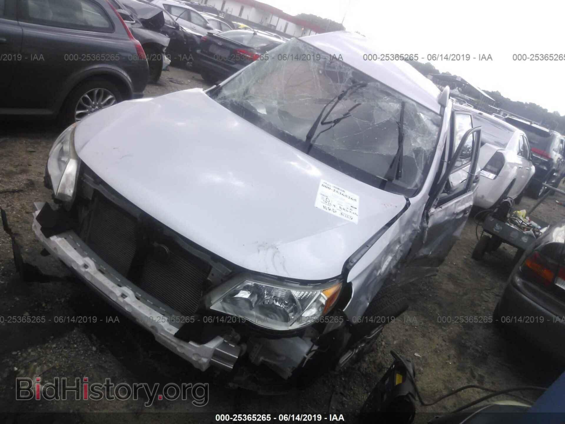 2011 SUBARU FORESTER - VIN: JF2SHABC5BH778878 - Фото 2