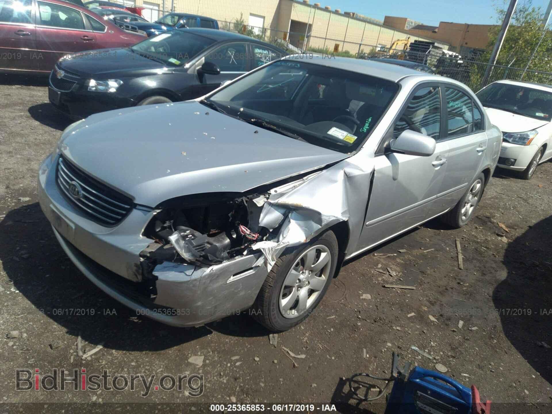 2008 KIA OPTIMA - VIN: KNAGE123385256397 - Фото 2