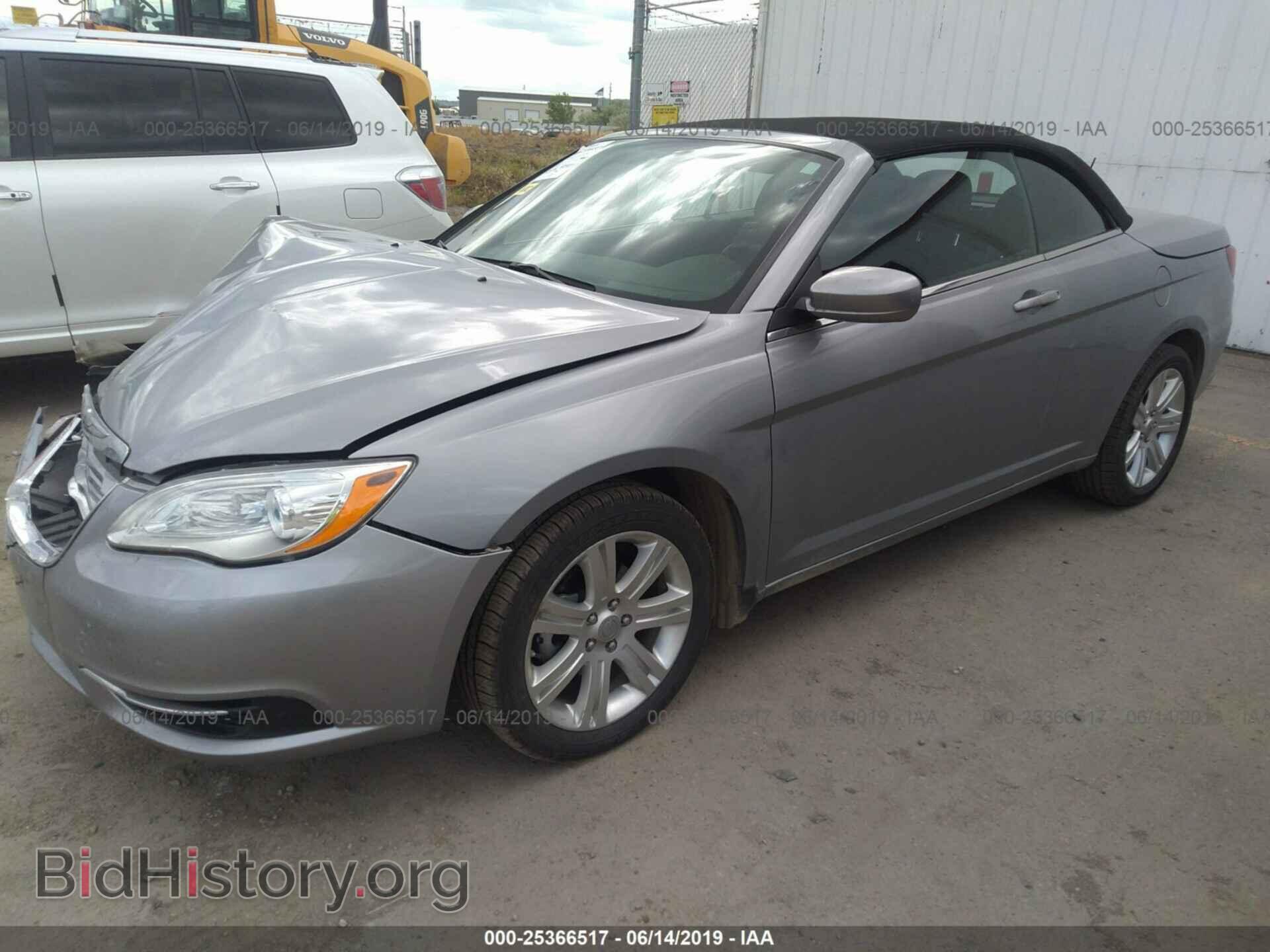 2013 CHRYSLER 200 - VIN: 1C3BCBEG4DN554611 - Photo 2