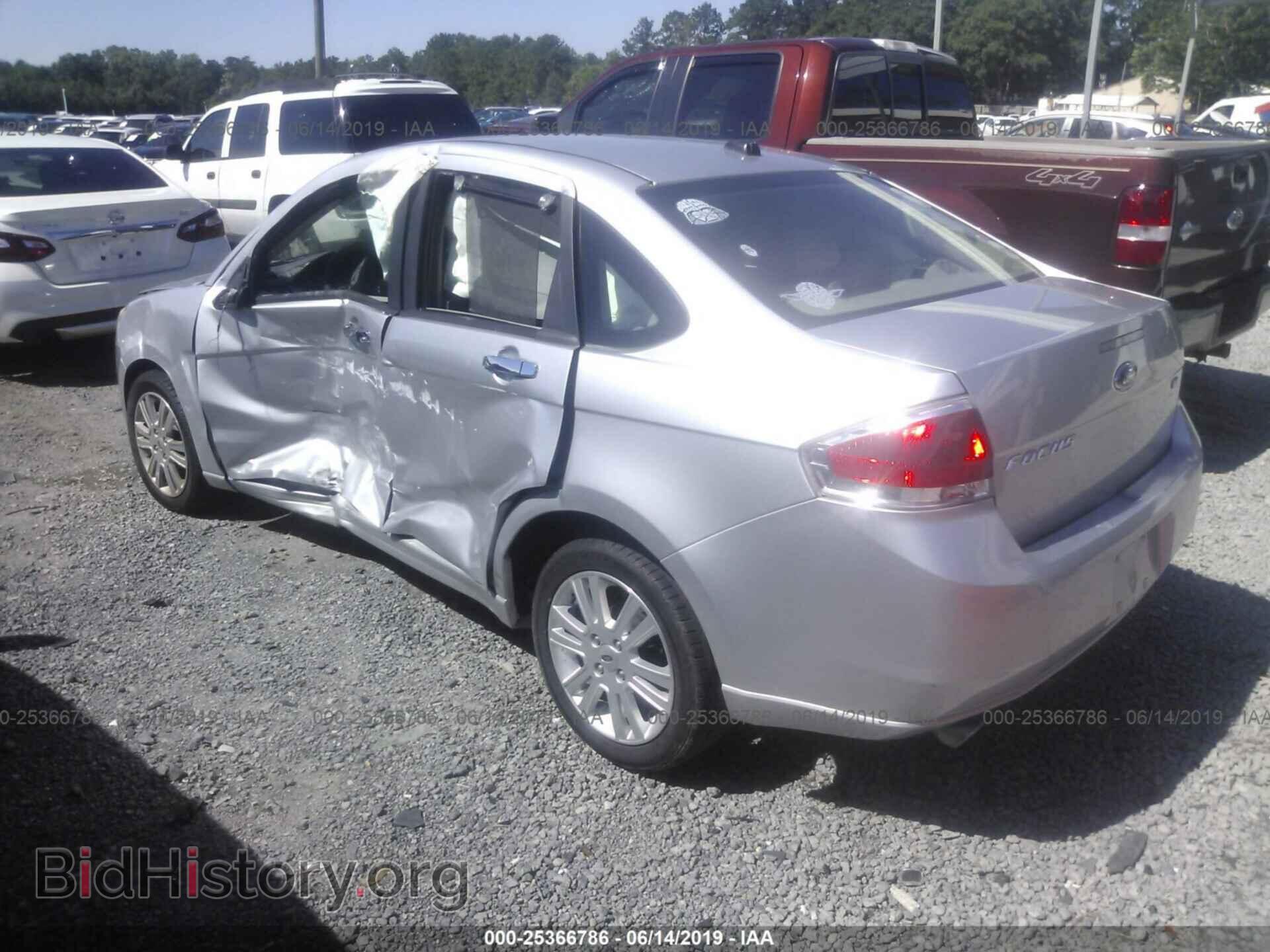 2010 FORD FOCUS - VIN: 1FAHP3HN8AW117863 - Фото 3