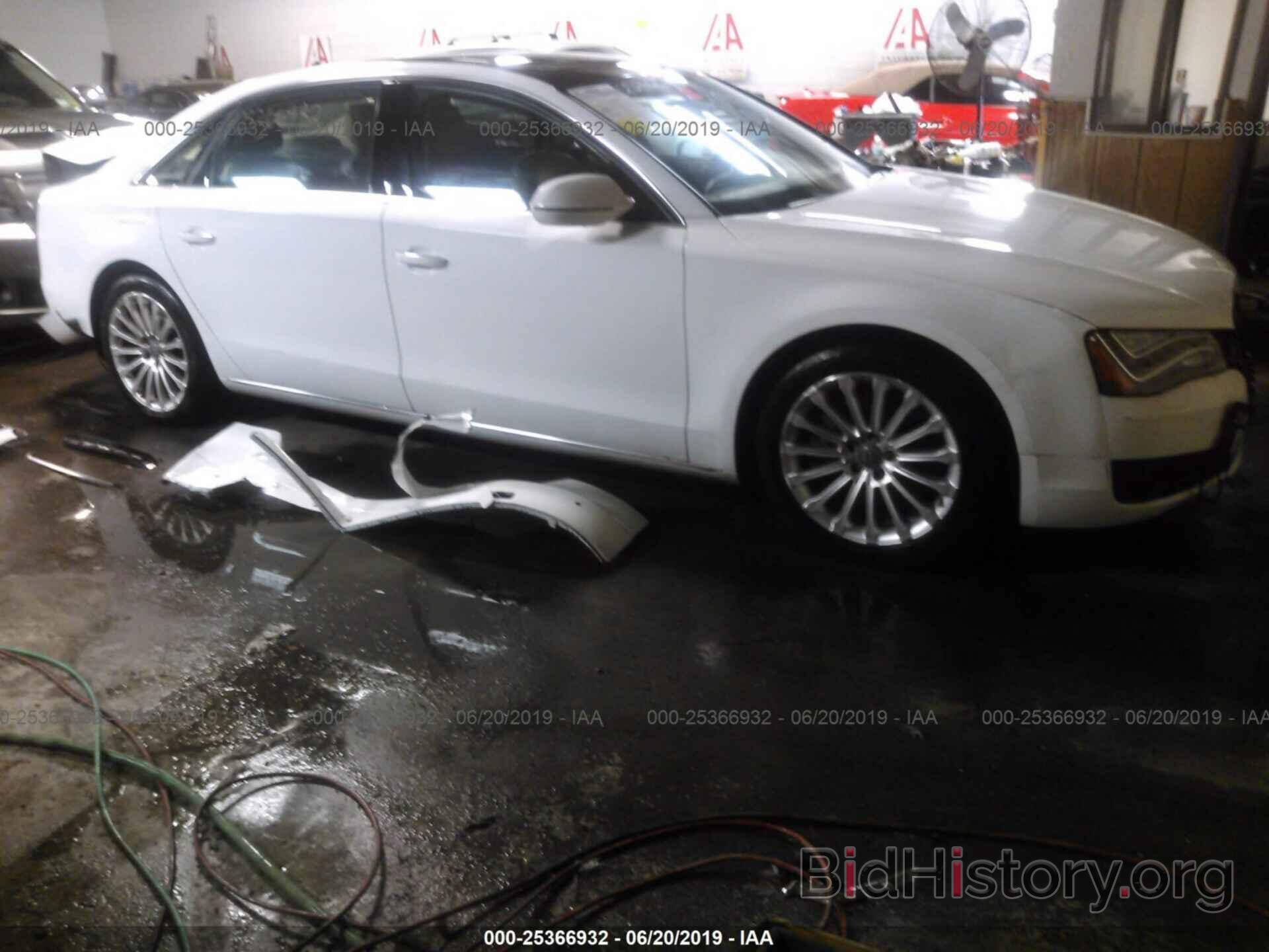 Photo WAUR2AFD8EN009179 - AUDI A8 2014