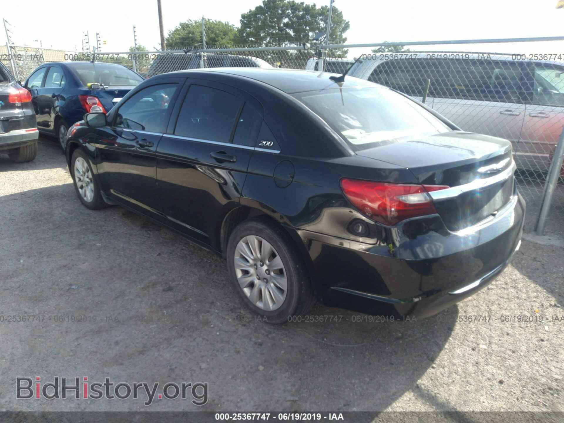 2012 CHRYSLER 200 - VIN: 1C3CCBAB0CN320480 - Photo 3
