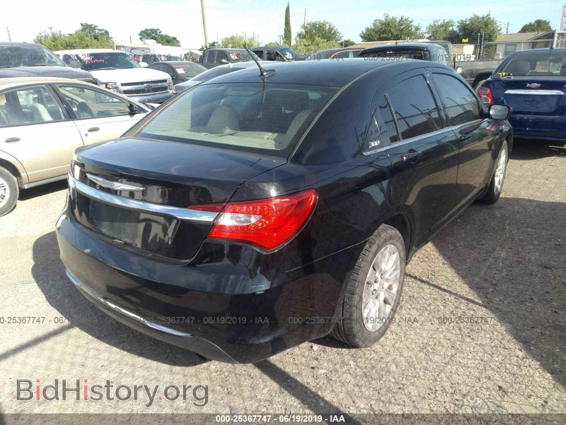 2012 CHRYSLER 200 - VIN: 1C3CCBAB0CN320480 - Photo 4