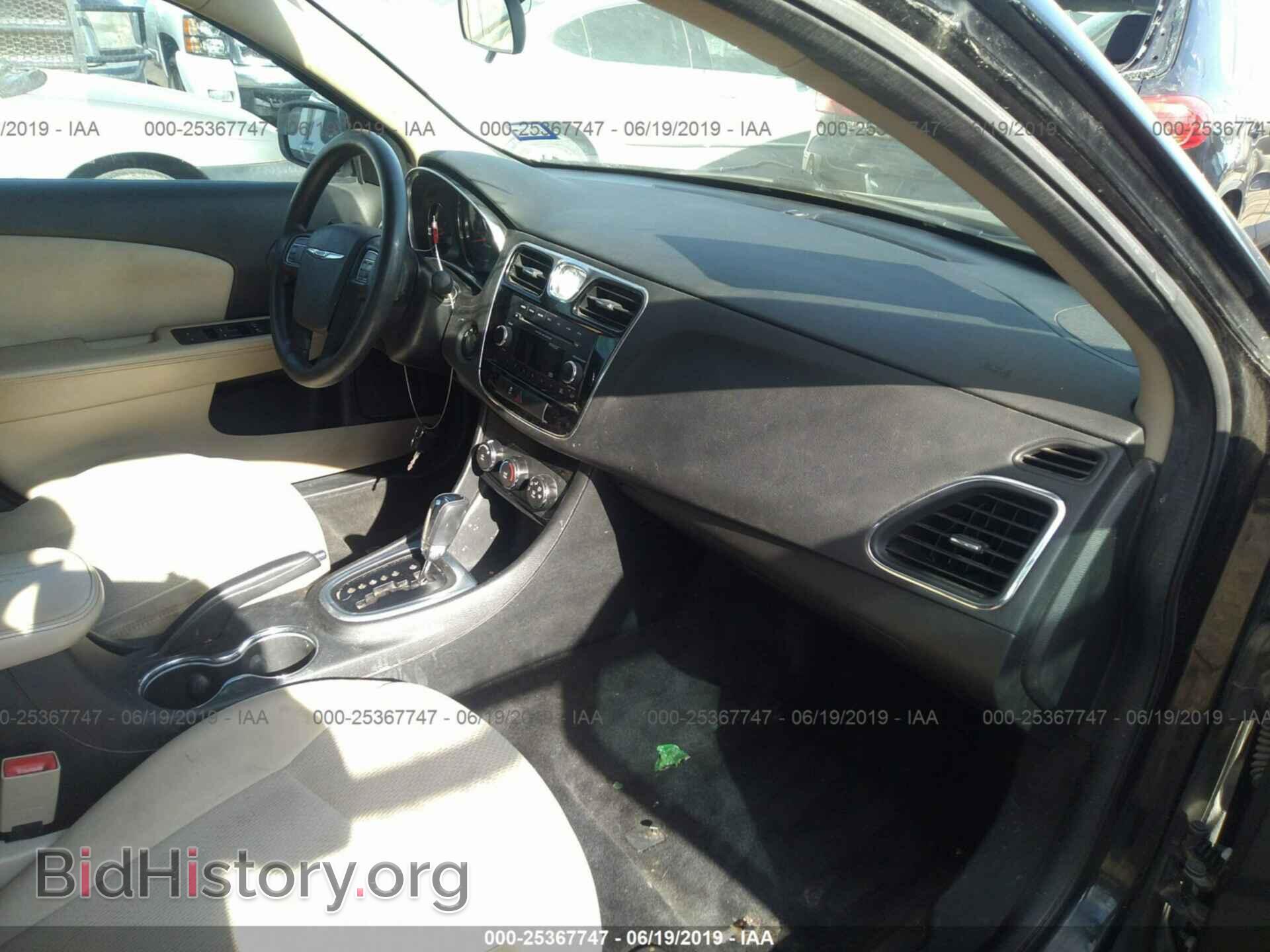2012 CHRYSLER 200 - VIN: 1C3CCBAB0CN320480 - Photo 5
