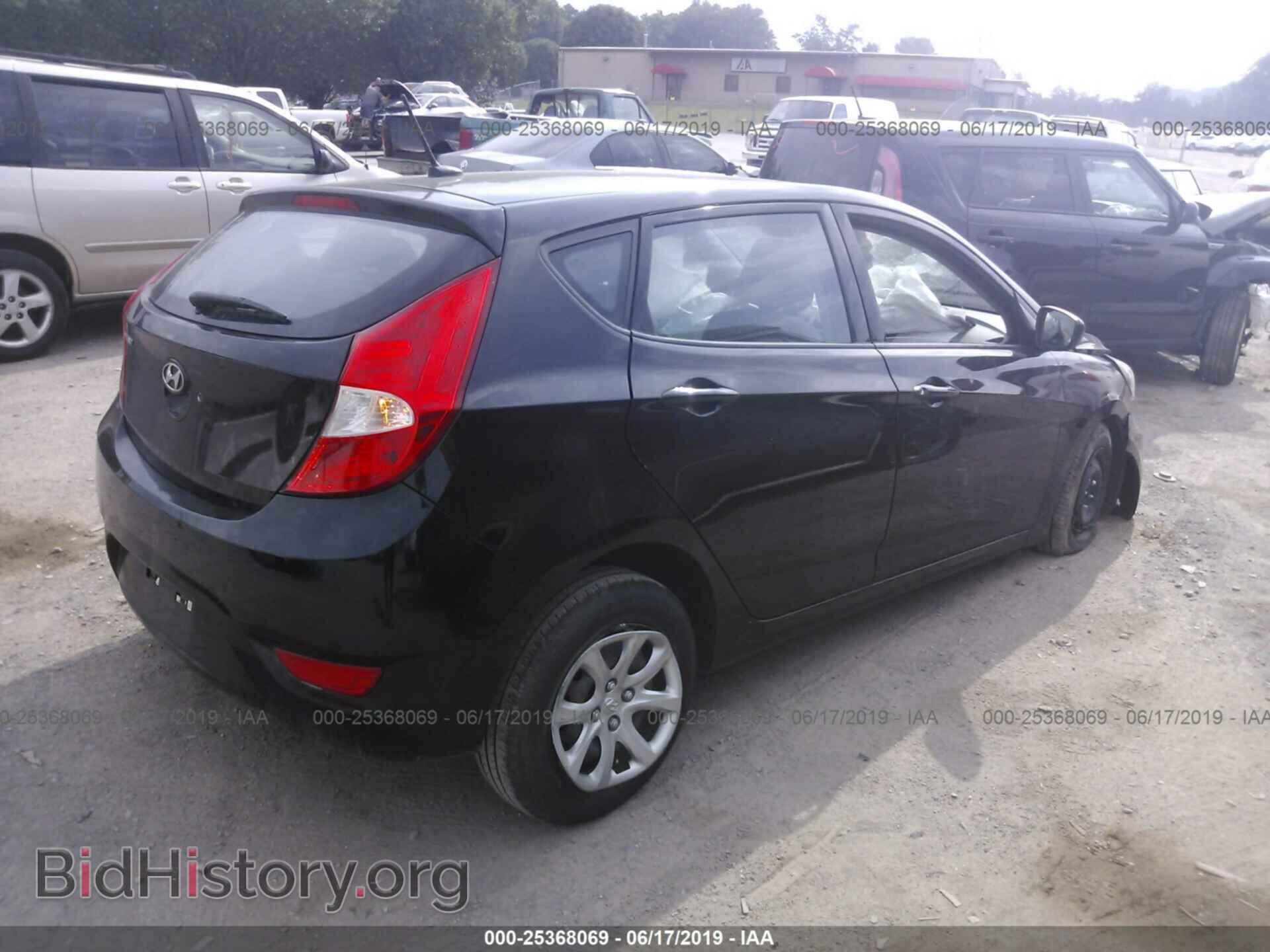 2013 HYUNDAI ACCENT - VIN: KMHCT5AEXDU136111 - Фото 4