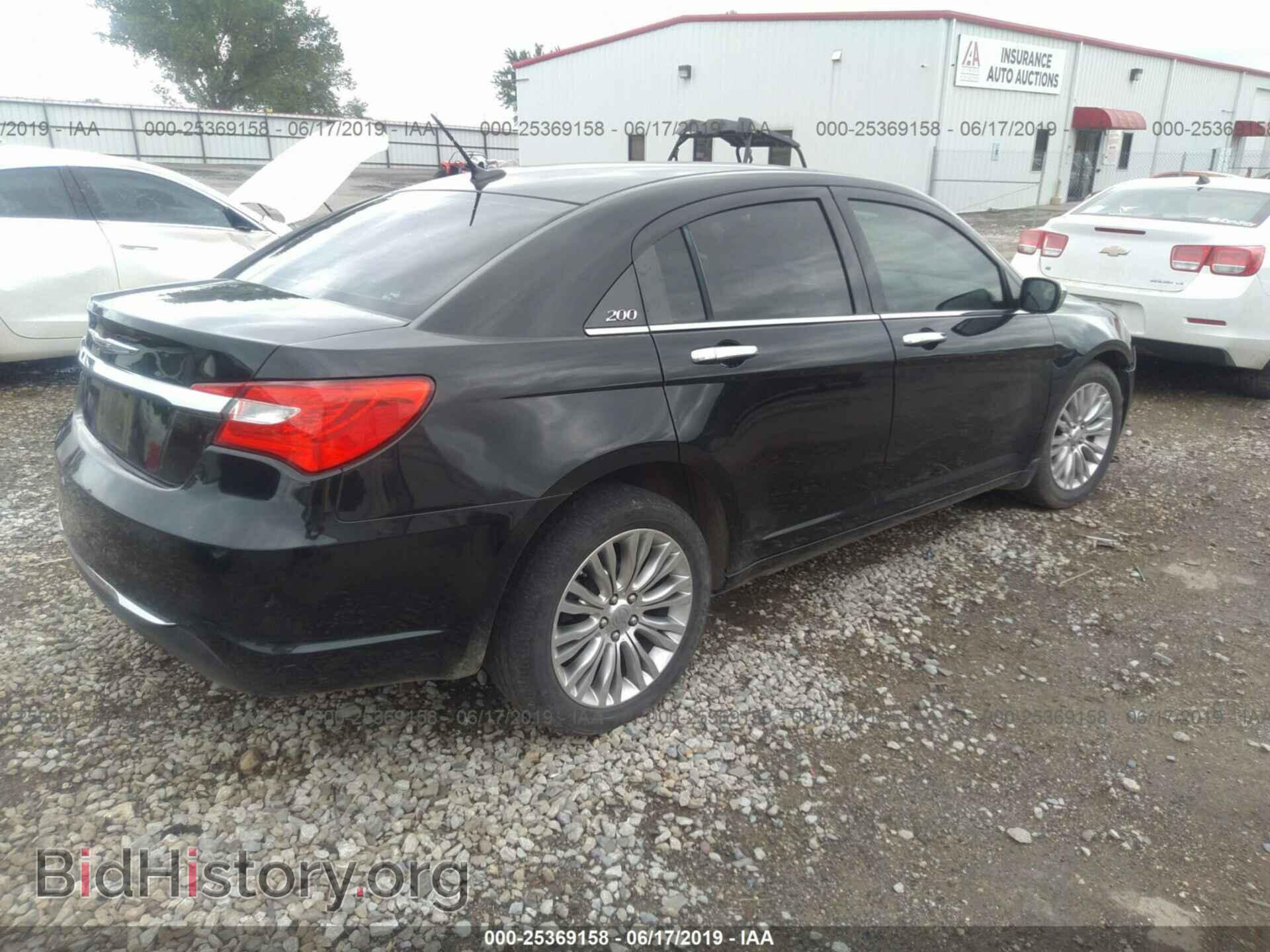 2011 CHRYSLER 200 - VIN: 1C3BC2FG1BN610998 - Фото 4