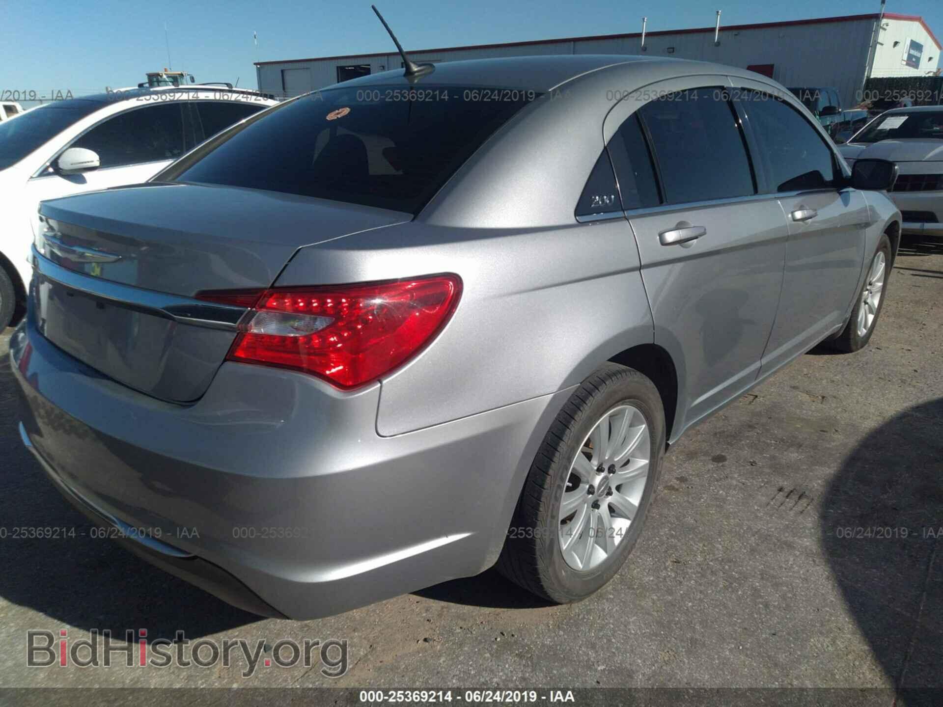 2014 CHRYSLER 200 - VIN: 1C3CCBBG0EN144754 - Фото 4