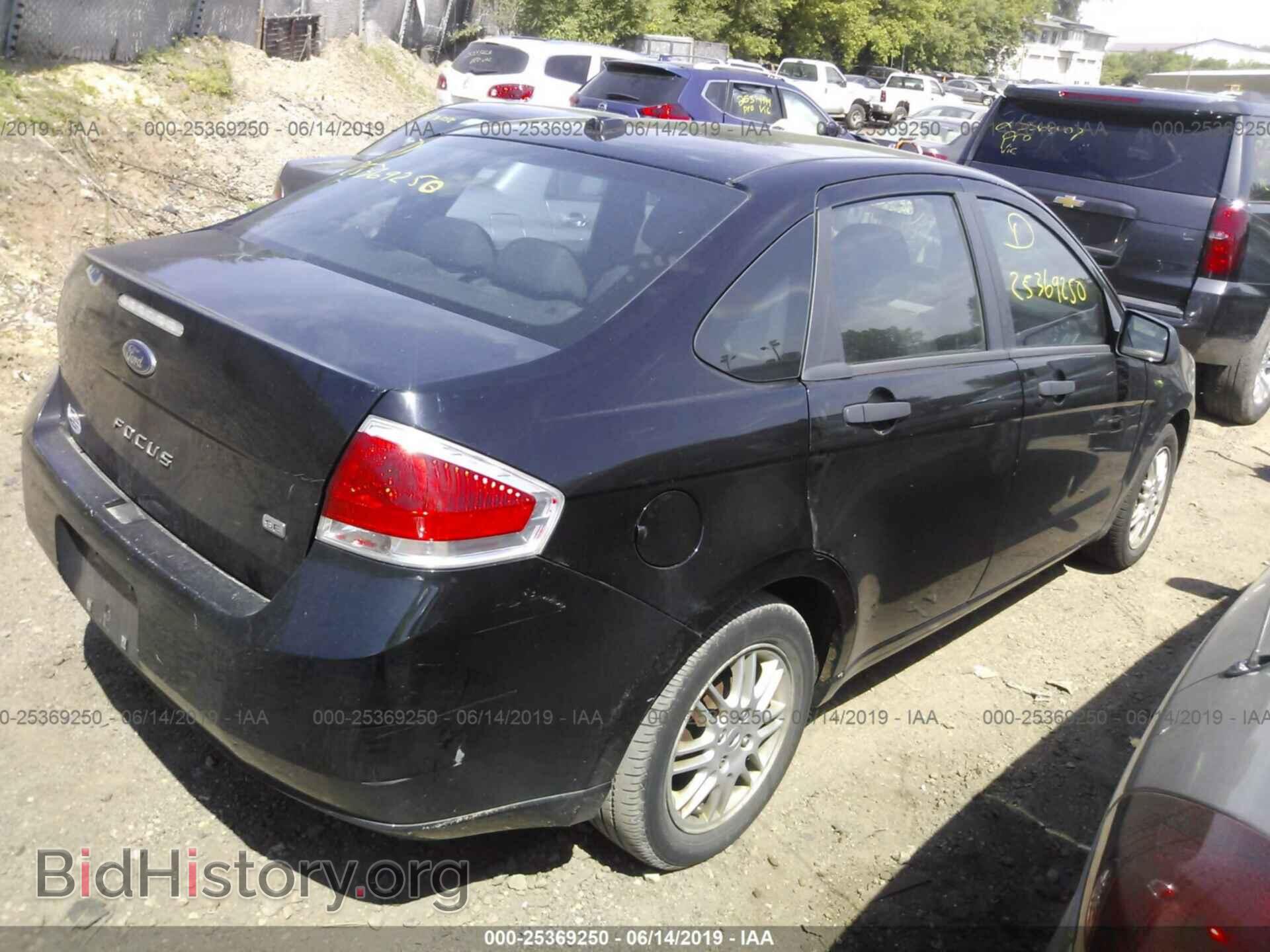 2010 FORD FOCUS - VIN: 1FAHP3FN2AW151221 - Photo 4