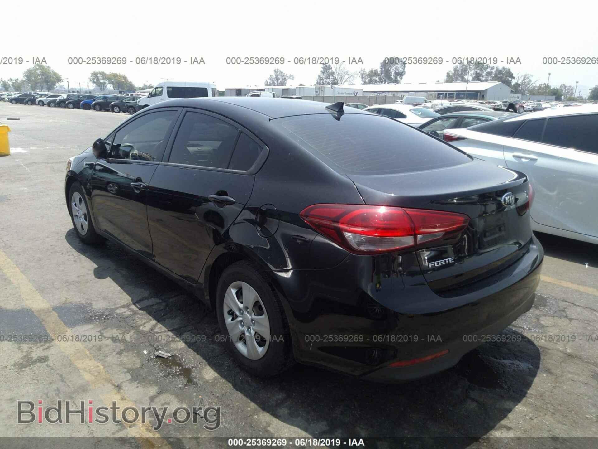 2017 KIA FORTE - VIN: 3KPFK4A76HE075568 - Photo 3
