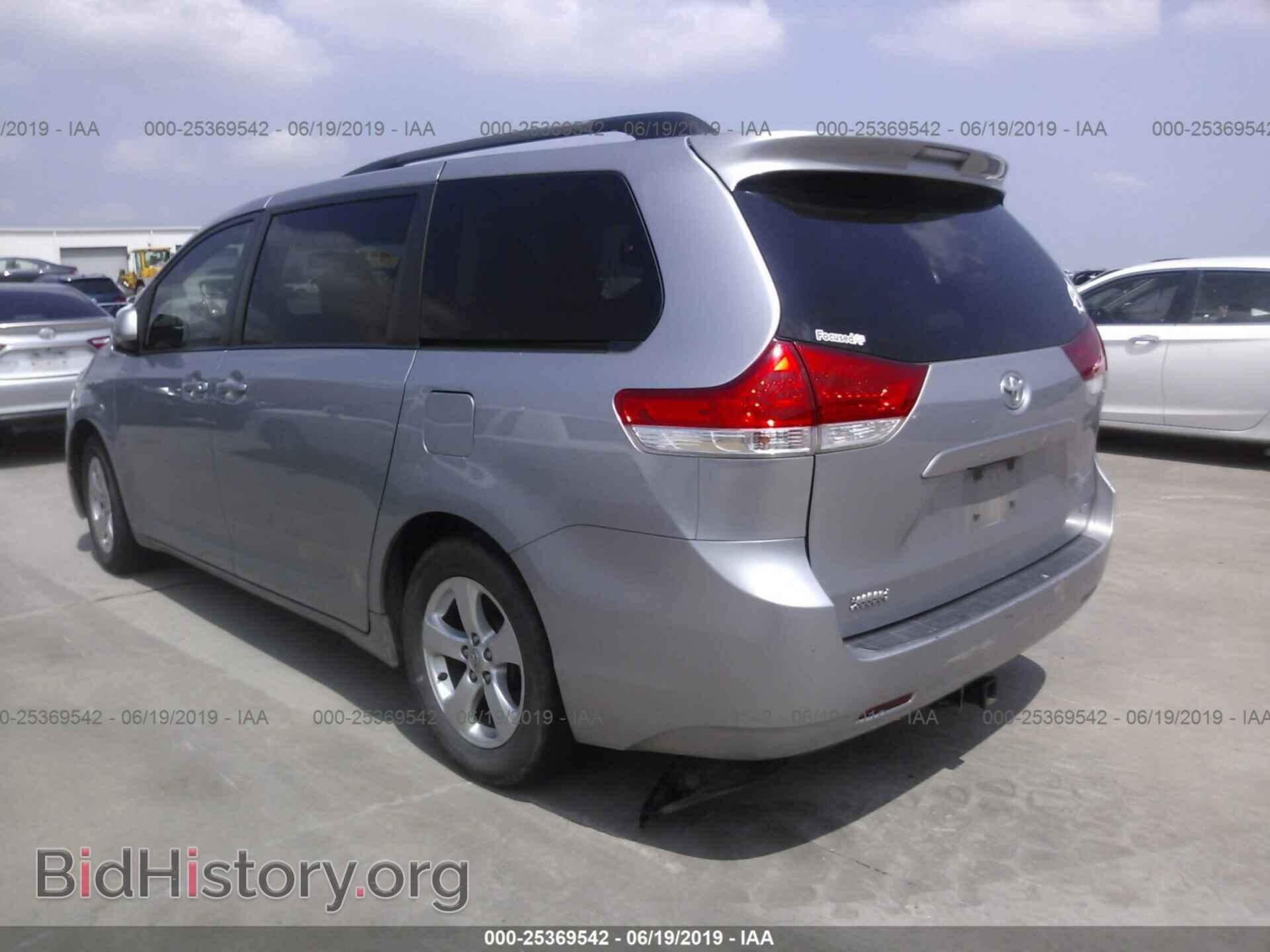 2012 TOYOTA SIENNA - VIN: 5TDKK3DC3CS208447 - Фото 3