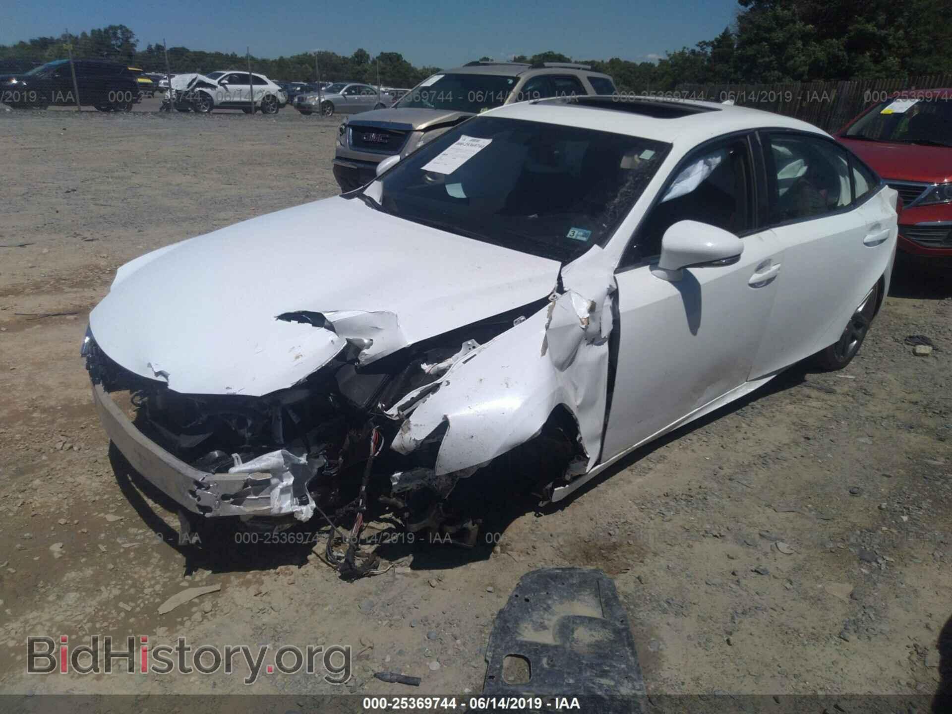 2016 LEXUS IS - VIN: JTHCE1D24G5011644 - Фото 2