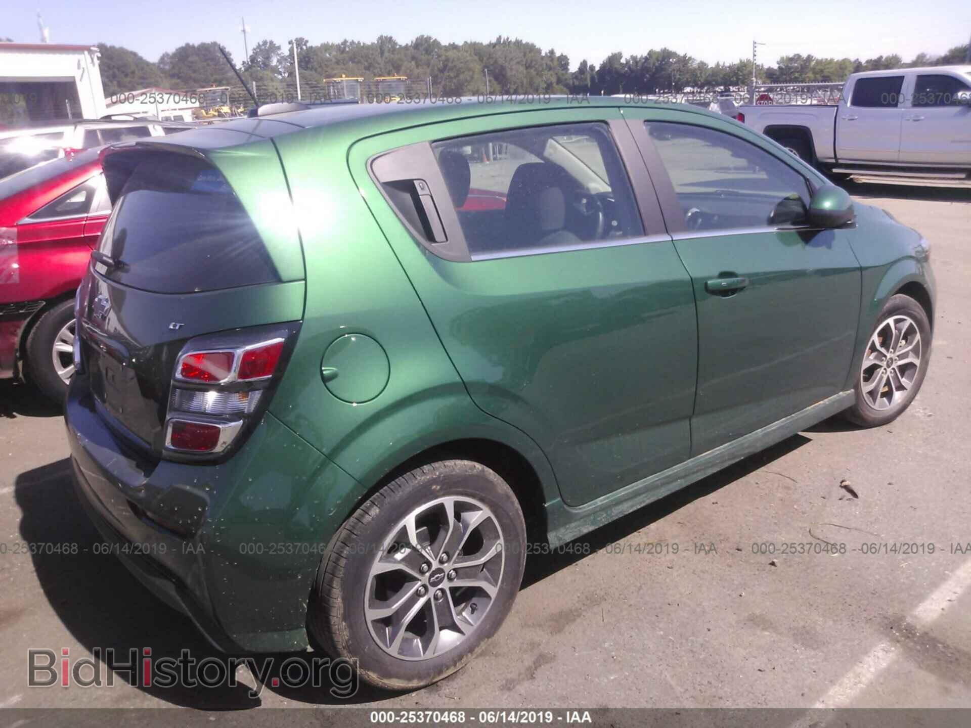 2018 CHEVROLET SONIC - VIN: 1G1JD6SH2J4104152 - Фото 4