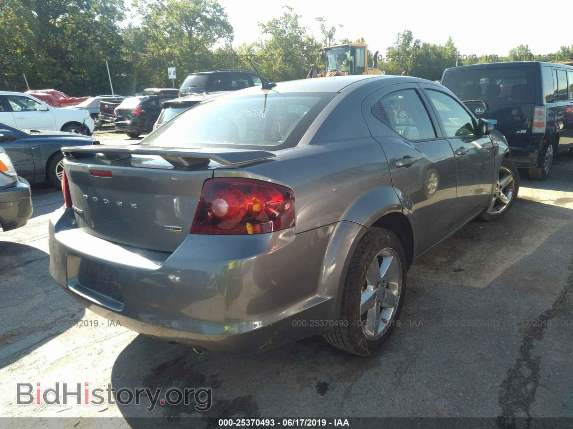 2011 DODGE AVENGER - VIN: 1B3BD2FG6BN587003 - Photo 4