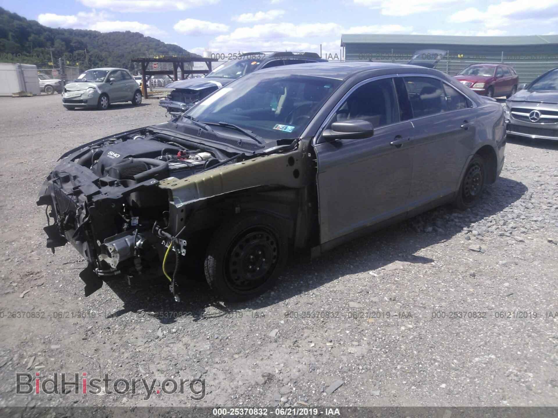 2011 FORD TAURUS - VIN: 1FAHP2KT0BG159067 - Фото 2