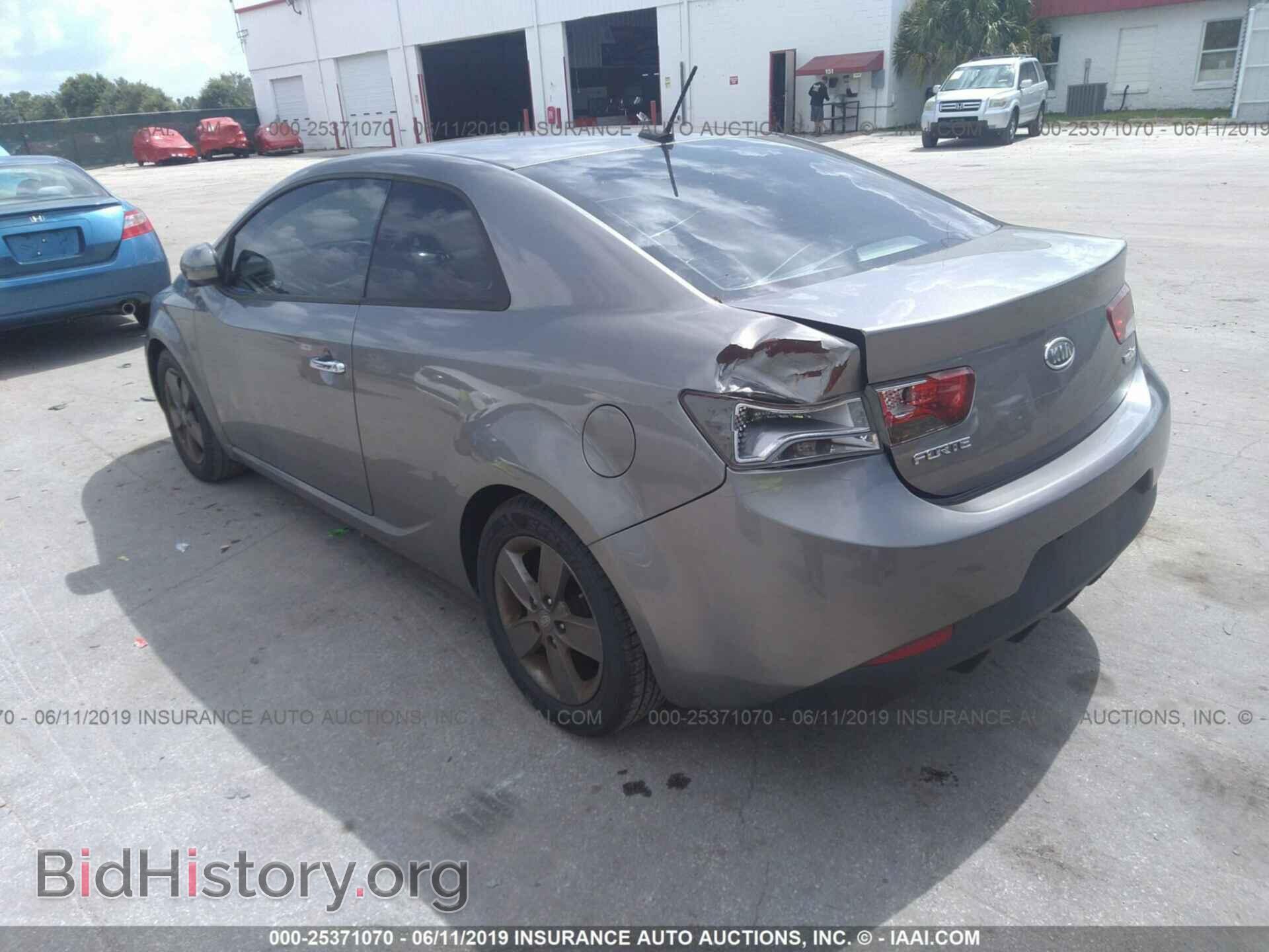 2012 KIA FORTE - VIN: KNAFU6A23C5570063 - Фото 3