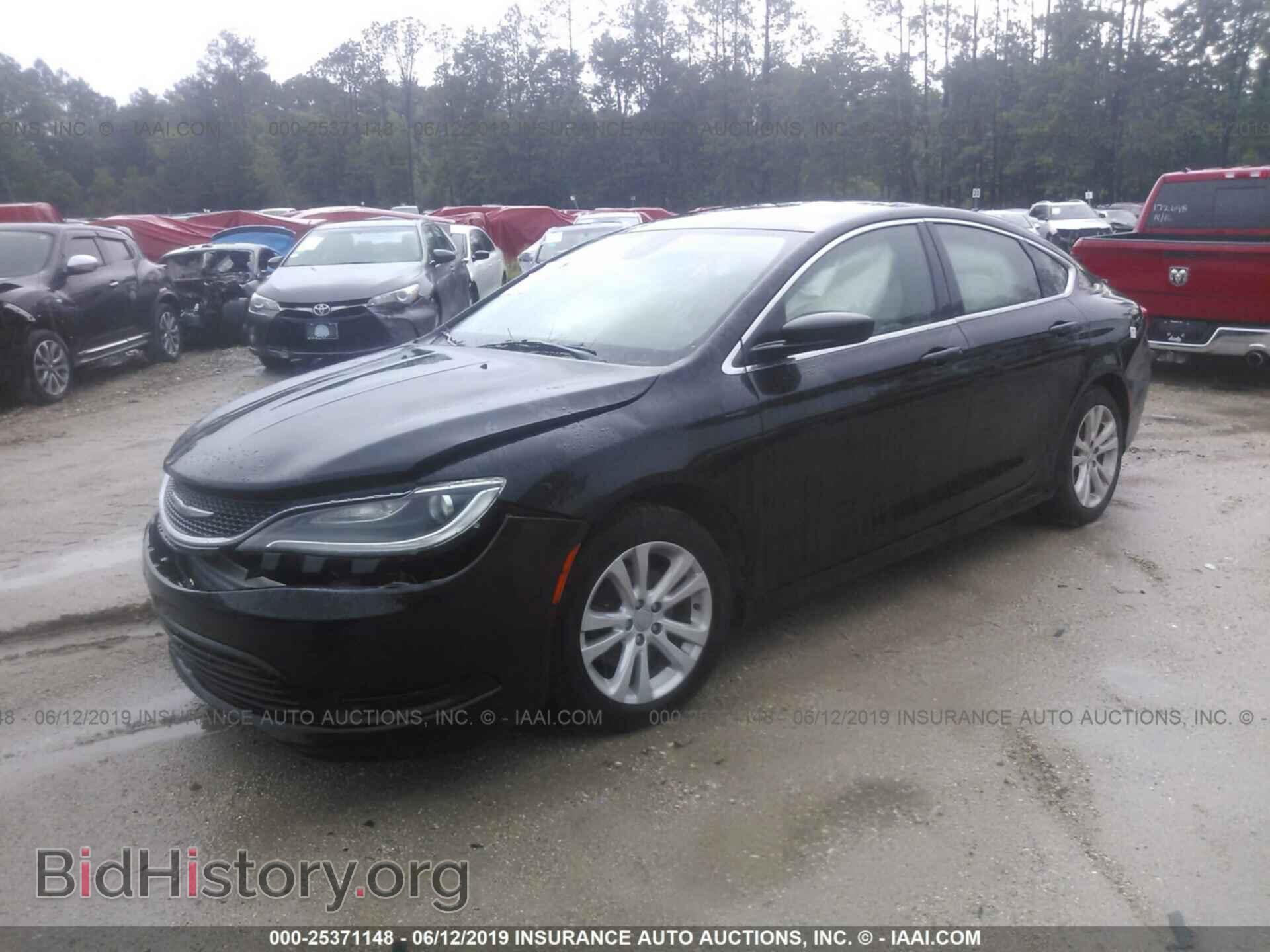 2017 CHRYSLER 200 - VIN: 1C3CCCFB7HN500626 - Photo 2
