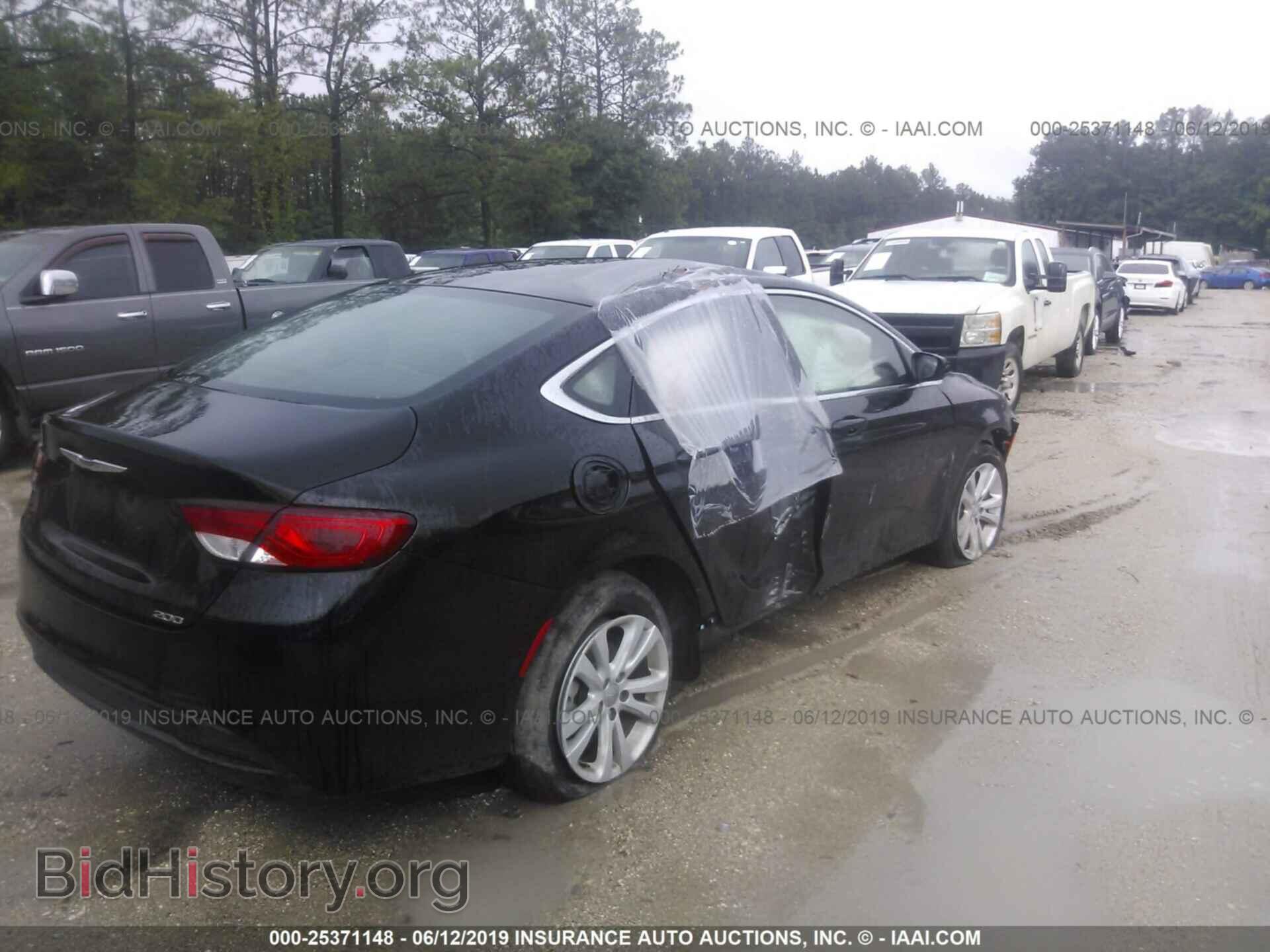 2017 CHRYSLER 200 - VIN: 1C3CCCFB7HN500626 - Photo 4
