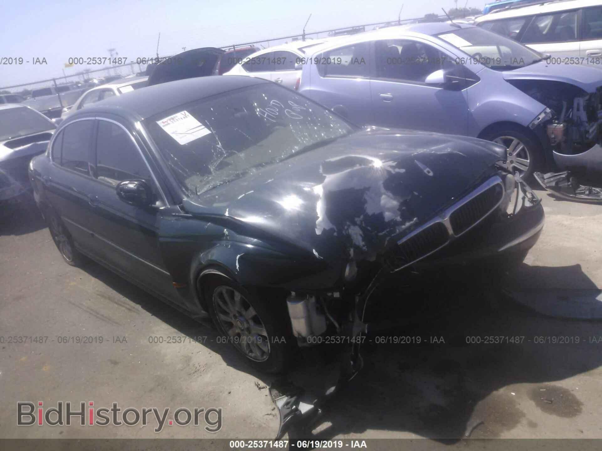 Фотография SAJEA51DX2XC78453 - JAGUAR X-TYPE 2002