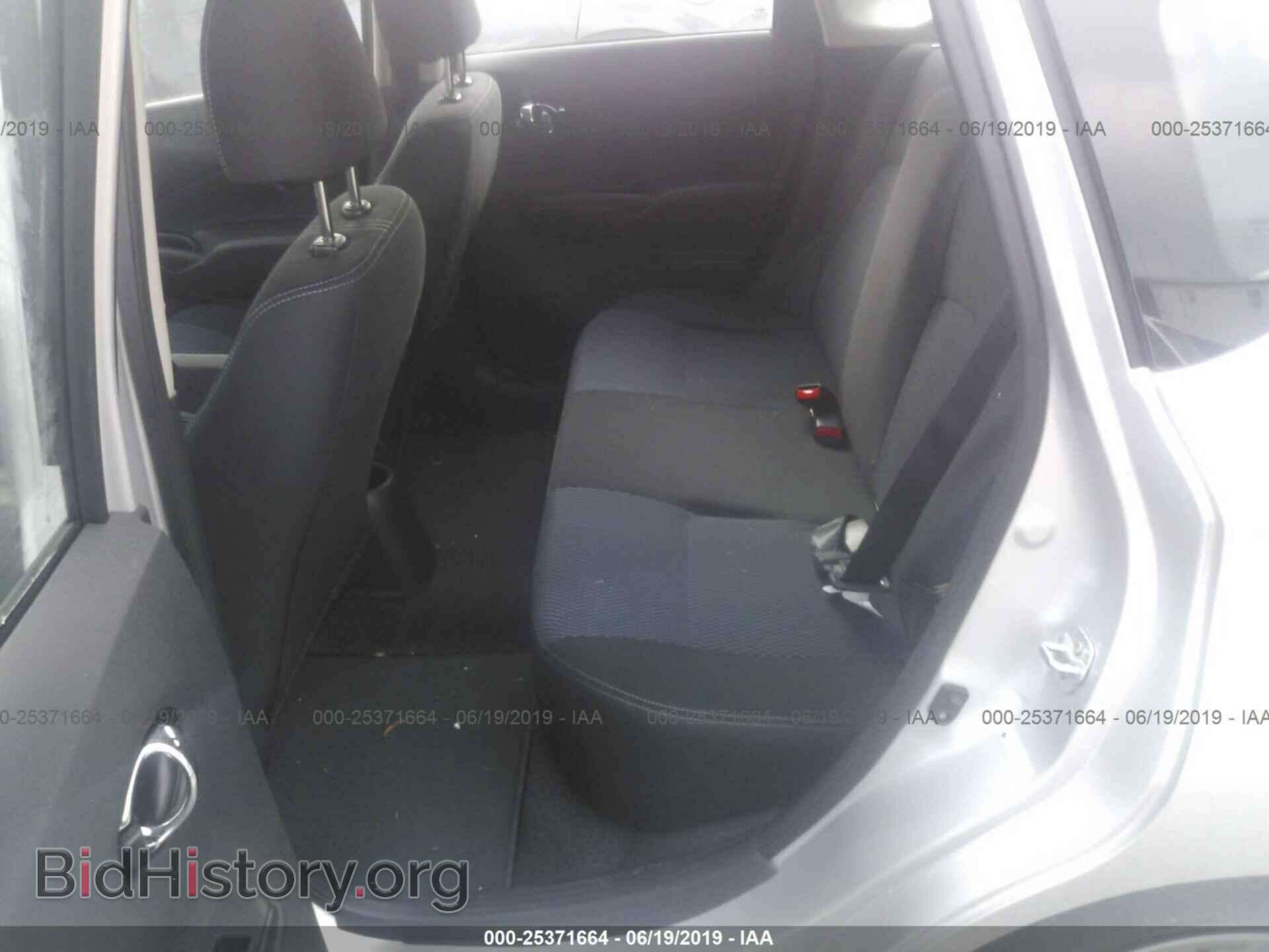 2019 NISSAN VERSA NOTE - VIN: 3N1CE2CP9KL358595 - Фото 8