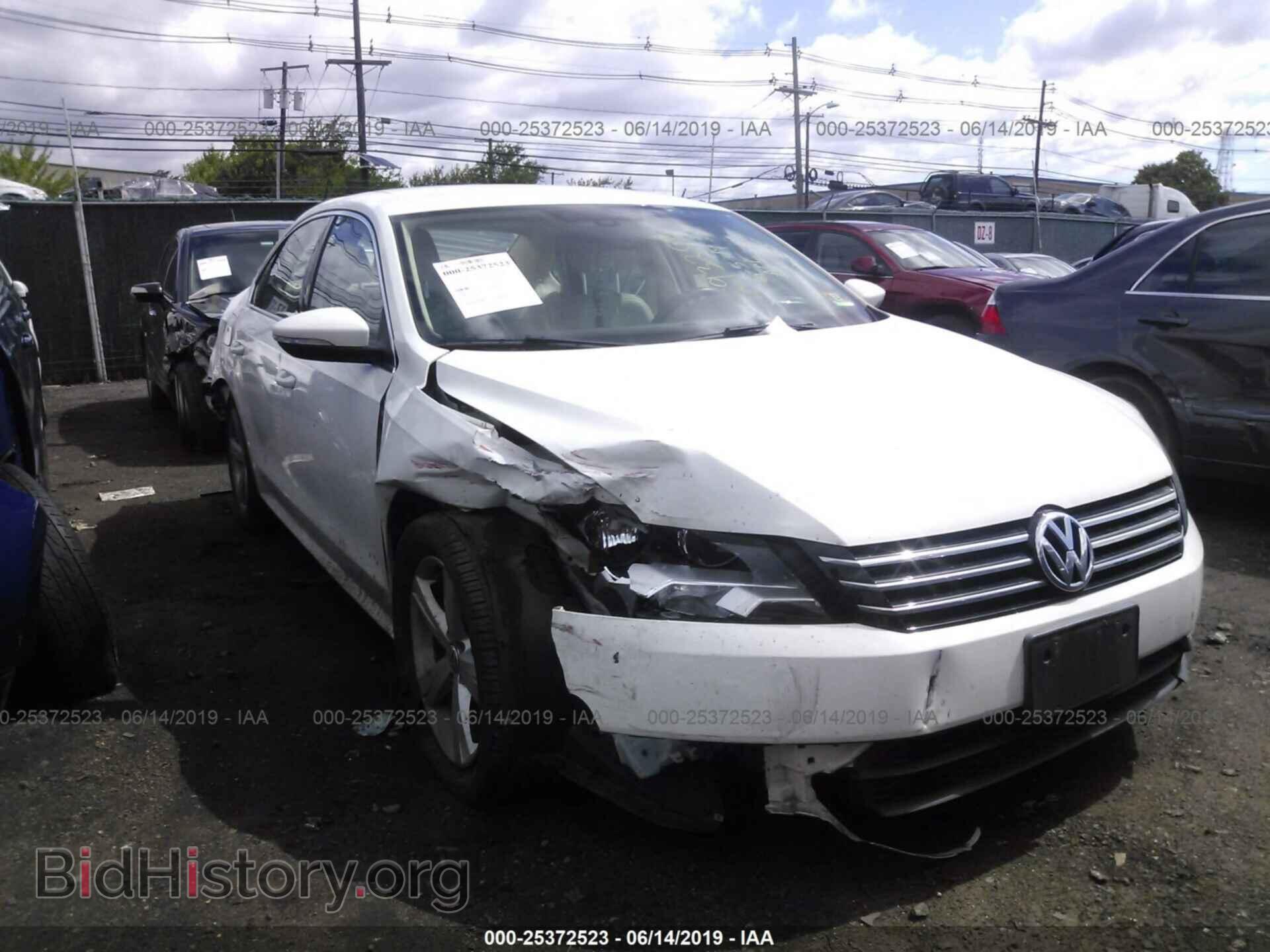 Фотография 1VWBP7A31CC049861 - VOLKSWAGEN PASSAT 2012