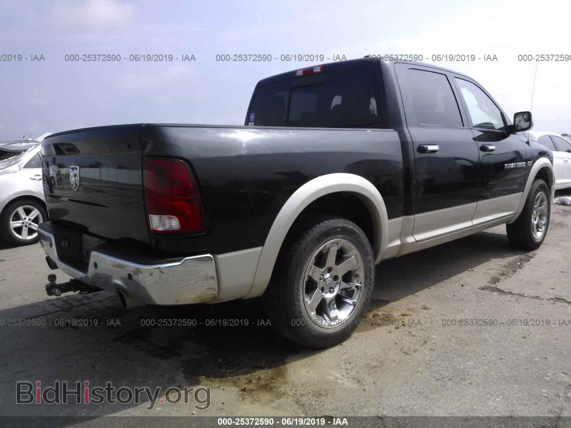 2011 DODGE RAM 1500 - VIN: 1D7RB1CT2BS646800 - Фото 4
