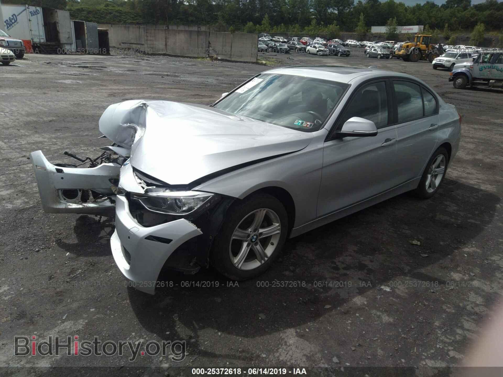2014 BMW 328 - VIN: WBA3B5C58EP540655 - Фото 2