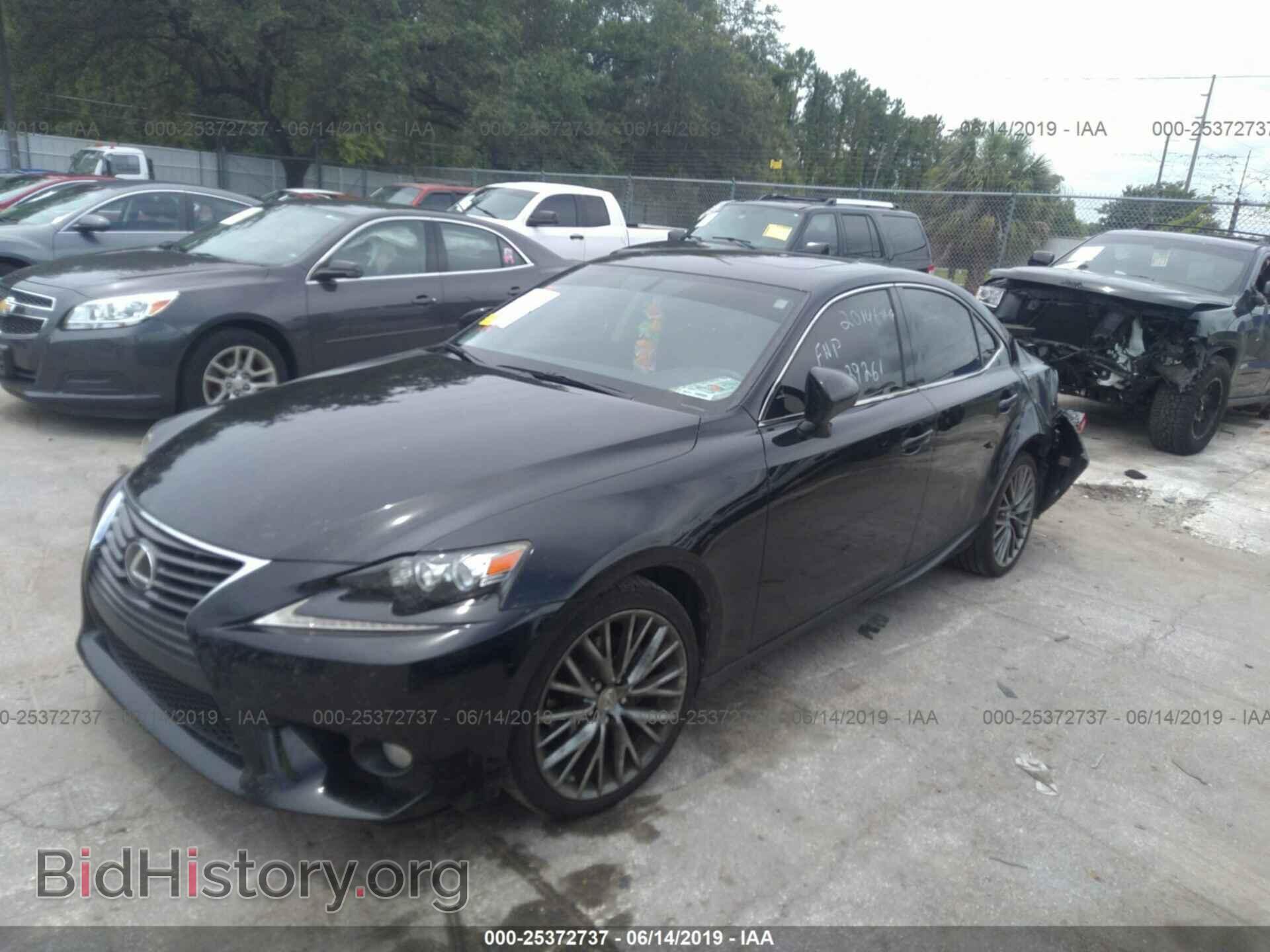2014 LEXUS IS - VIN: JTHBF1D24E5029261 - Photo 2