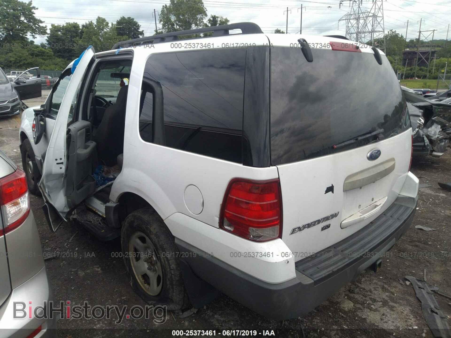 2006 FORD EXPEDITION - VIN: 1FMPU16576LA97549 - Фото 3