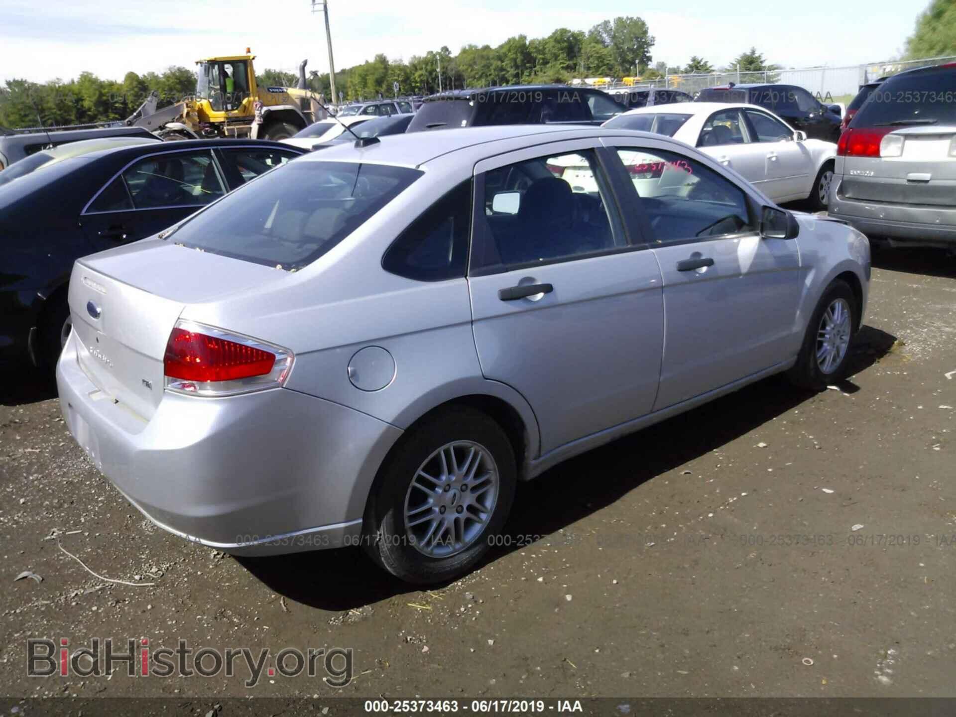 2009 FORD FOCUS - VIN: 1FAHP35N59W168236 - Фото 4