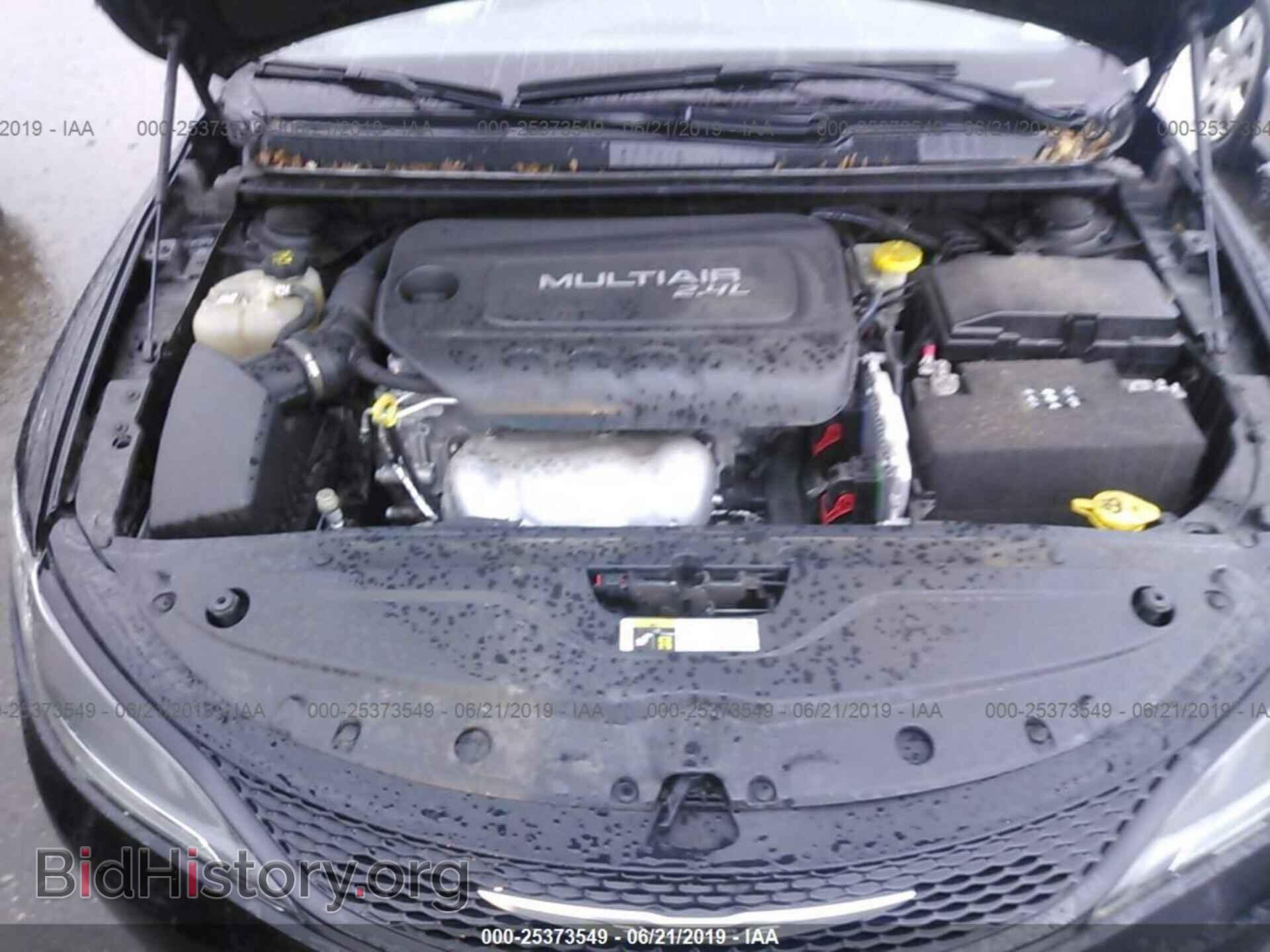 2016 CHRYSLER 200 - VIN: 1C3CCCBB0GN145674 - Фото 10